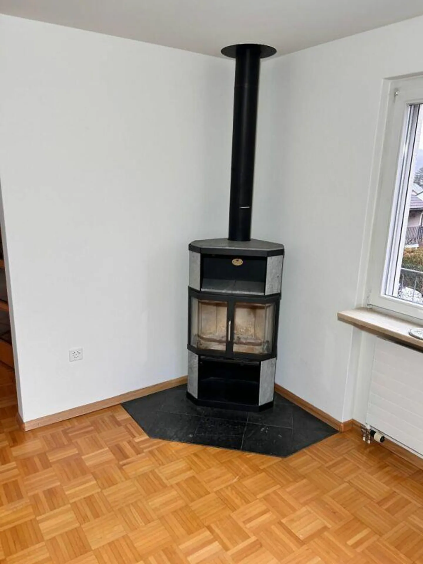 Maison individuelle de 6,5 pièces avec grand jardin et garage - Photo 4 sur 10