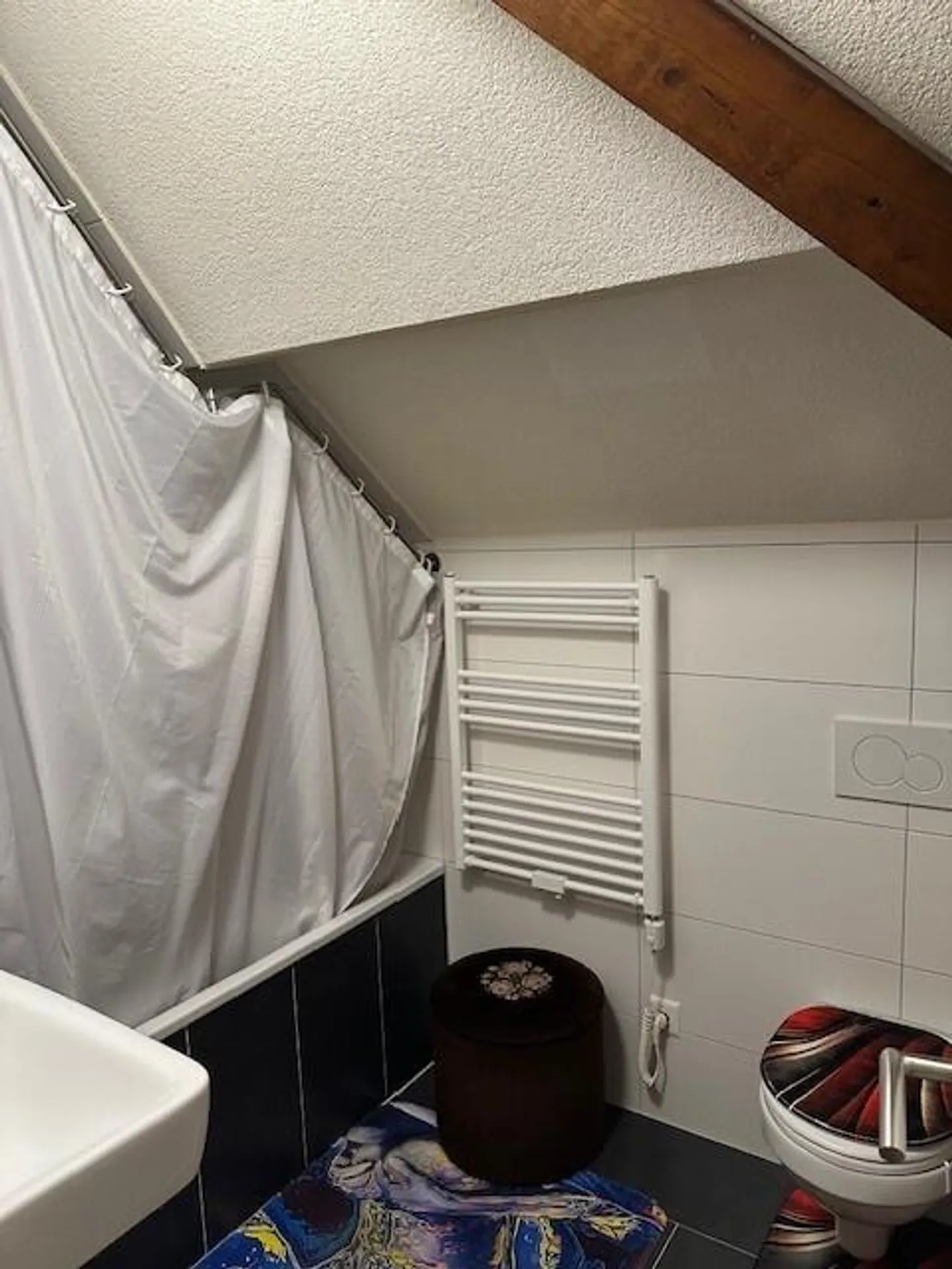 Charmante appartement de 2,5 pièces près de la gare d'Andelfingen - Photo 4 sur 5