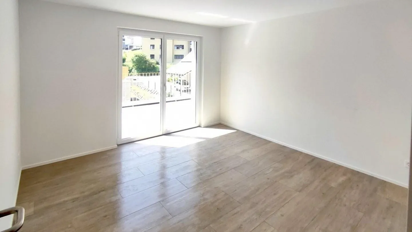 Moderne Attikawohnung mit Terrasse - Foto 8 von 10