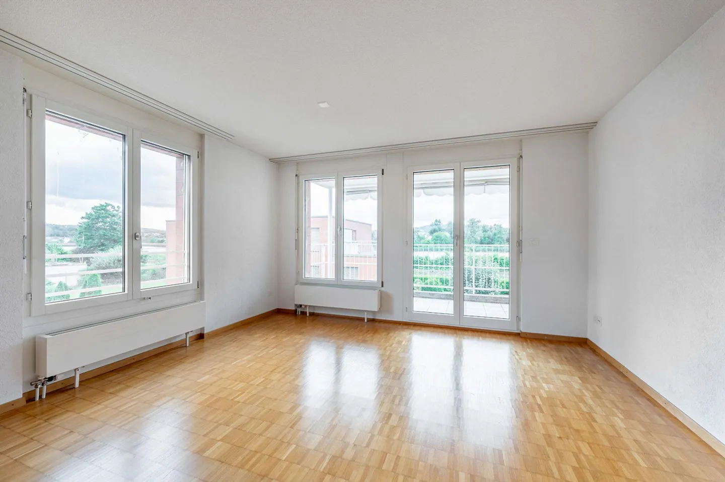 Calme et central directement au bord du réservoir de Klingnau - Photo 5 sur 11