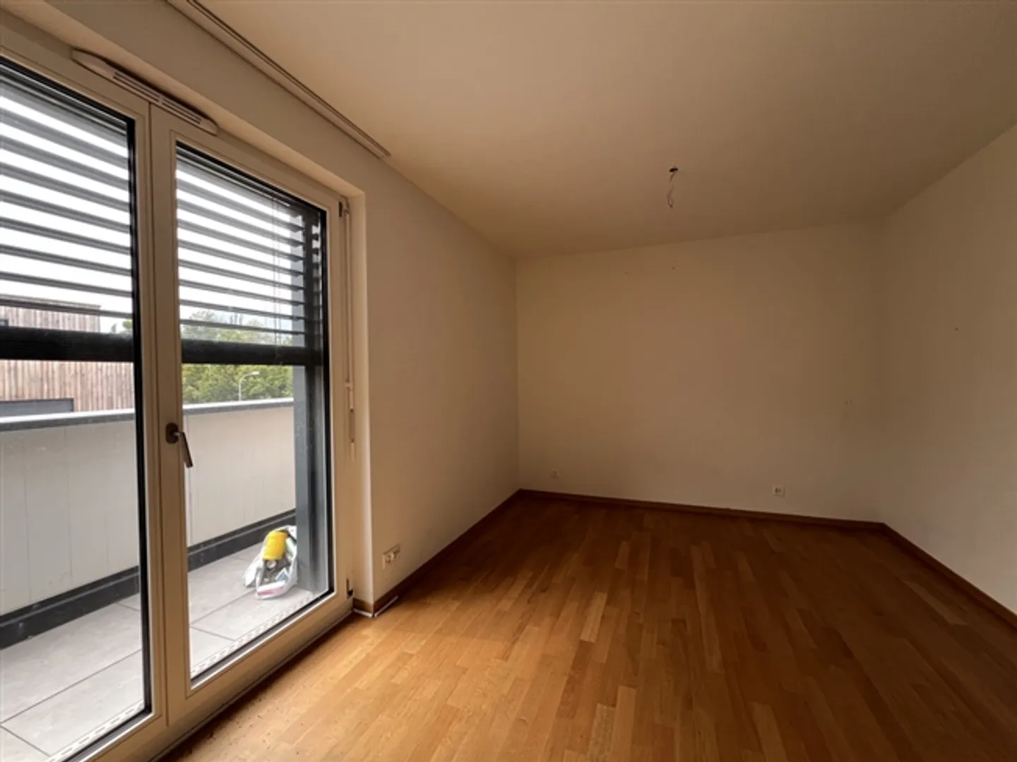 For rent 2.5 rooms with terrace - Photo 6 of 6