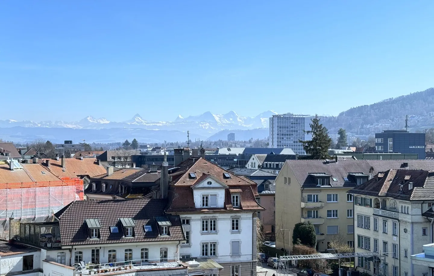 Nuovo appartamento moderno di 1,0 stanza ristrutturato con vista splendida a Berna - Foto 5 di 10