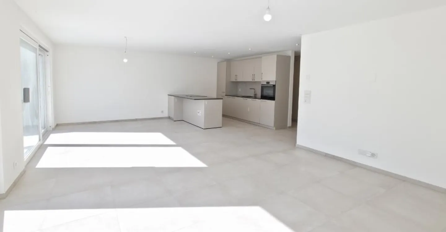 Magnifique villa avec parking souterrain - Photo 1 sur 5