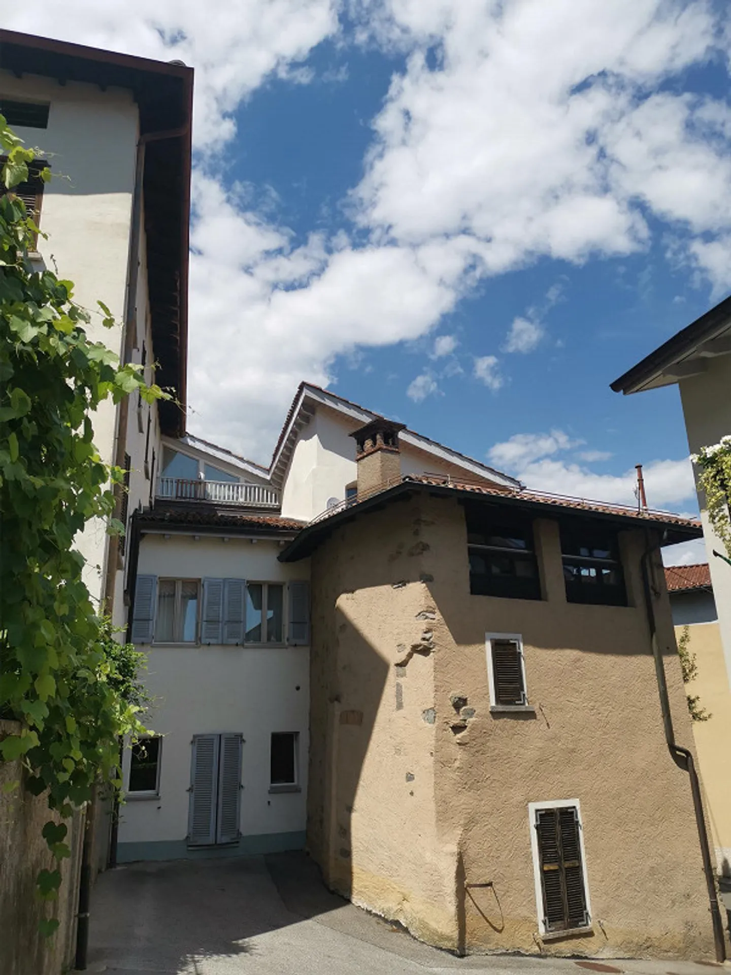 Schöne Dachgeschosswohnung im alten Zentrum von Bedano - Foto 2 von 7