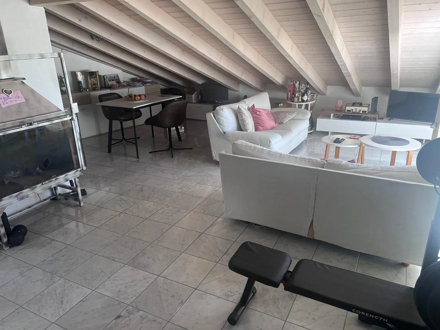 Schöne Dachgeschosswohnung im alten Zentrum von Bedano - Foto 6 von 7