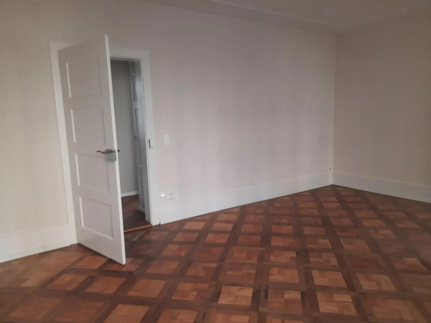 Appartamento di 3 stanze restaurato con competenza nella Länggasse di Berna - Foto 6 di 9