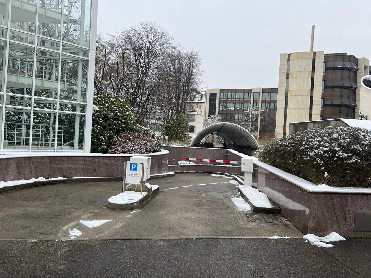 Ampie superfici per uffici in affitto in una posizione centrale presso Aeschenplatz - Foto 12 di 14