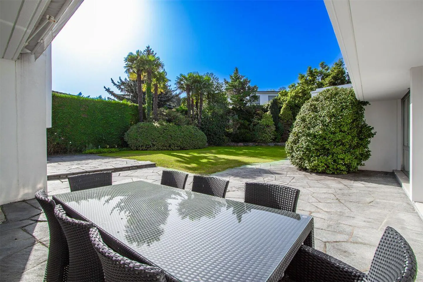 Villa luxueuse de plain-pied dans un quartier résidentiel - Photo 11 sur 11