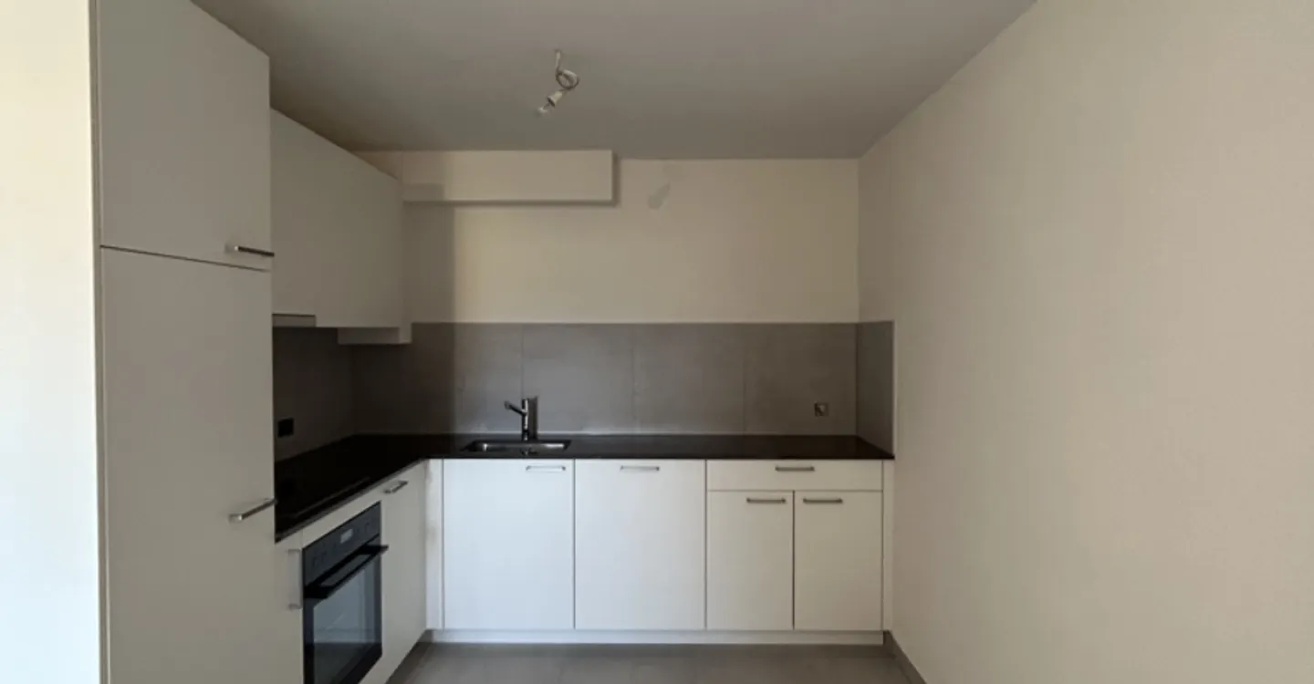 Joli Appartement Rénové - Photo 1 sur 4