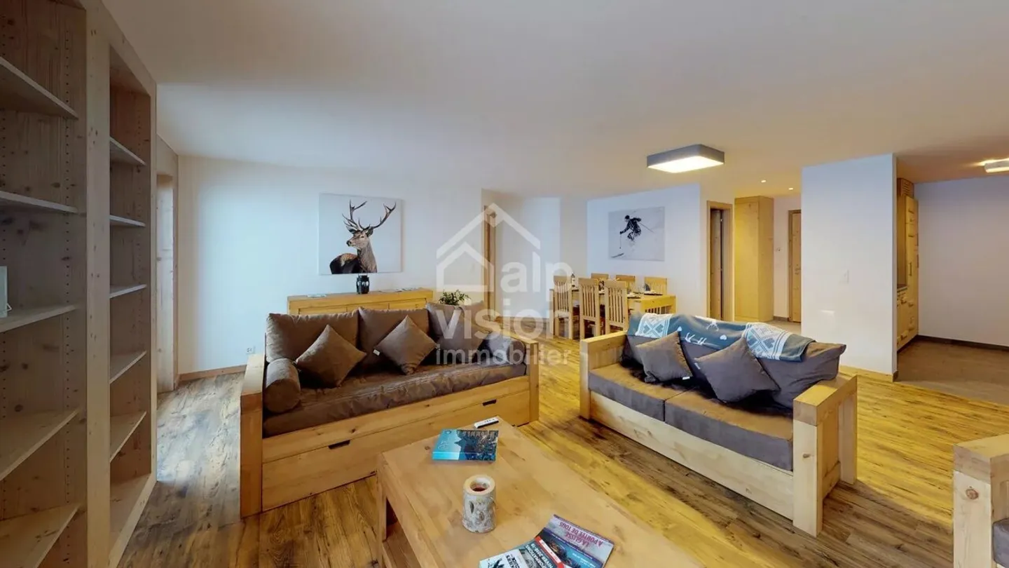 3.5-ROOM APARTMENT AT THE FOOT OF THE SLOPES - Photo 3 of 13