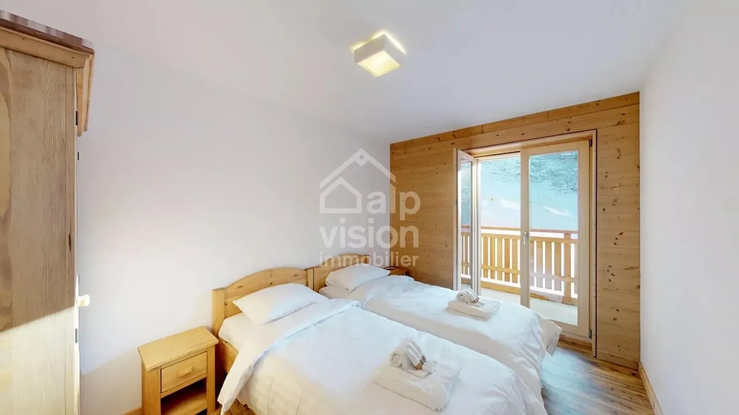 3.5-ROOM APARTMENT AT THE FOOT OF THE SLOPES - Photo 6 of 13