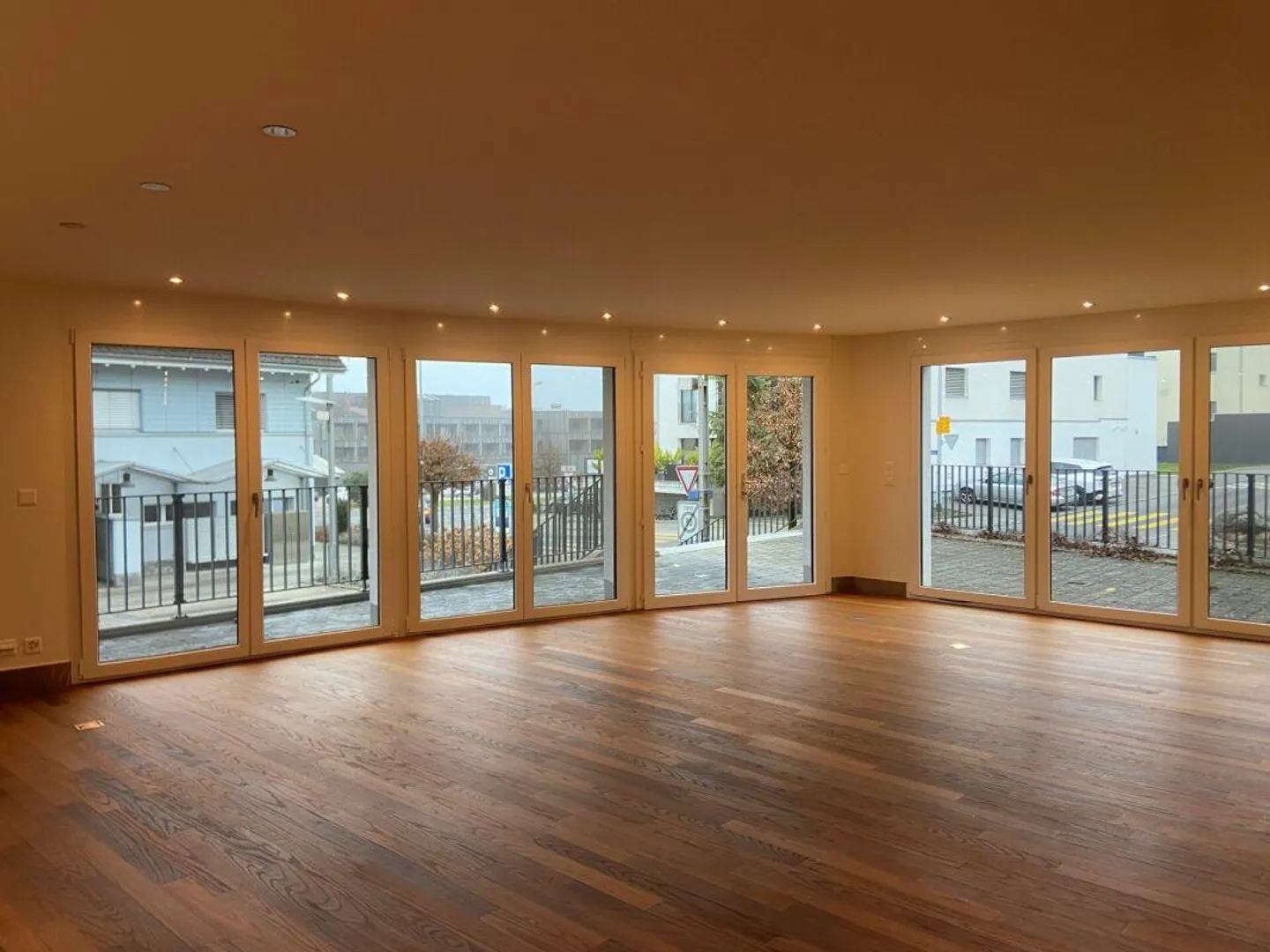 Immeuble mixte à louer - Photo 1 sur 6