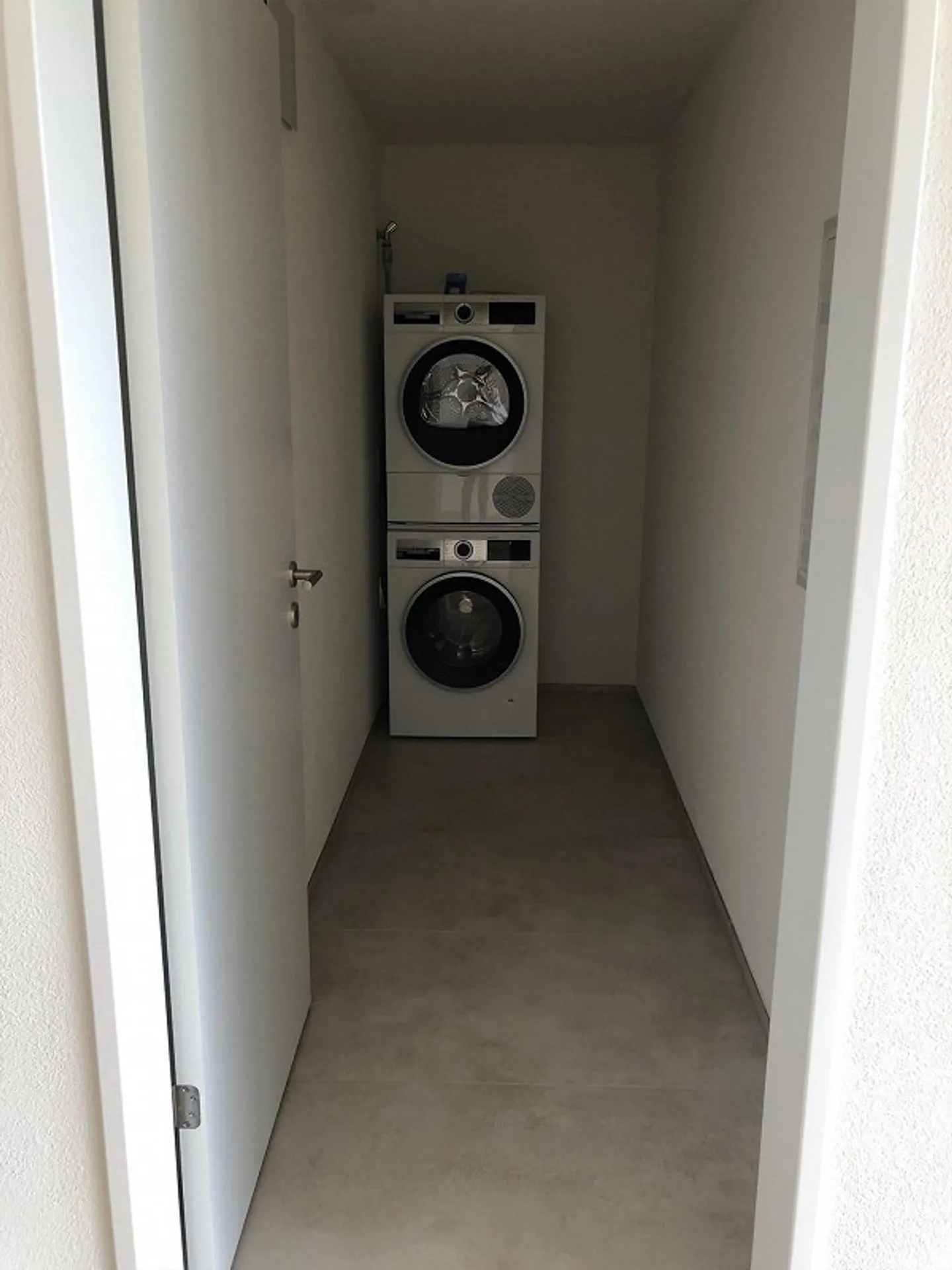 Première location - Appartement de 2,5 pièces (rez-de-chaussée, 1er étage, 2e étage) - Photo 5 sur 8