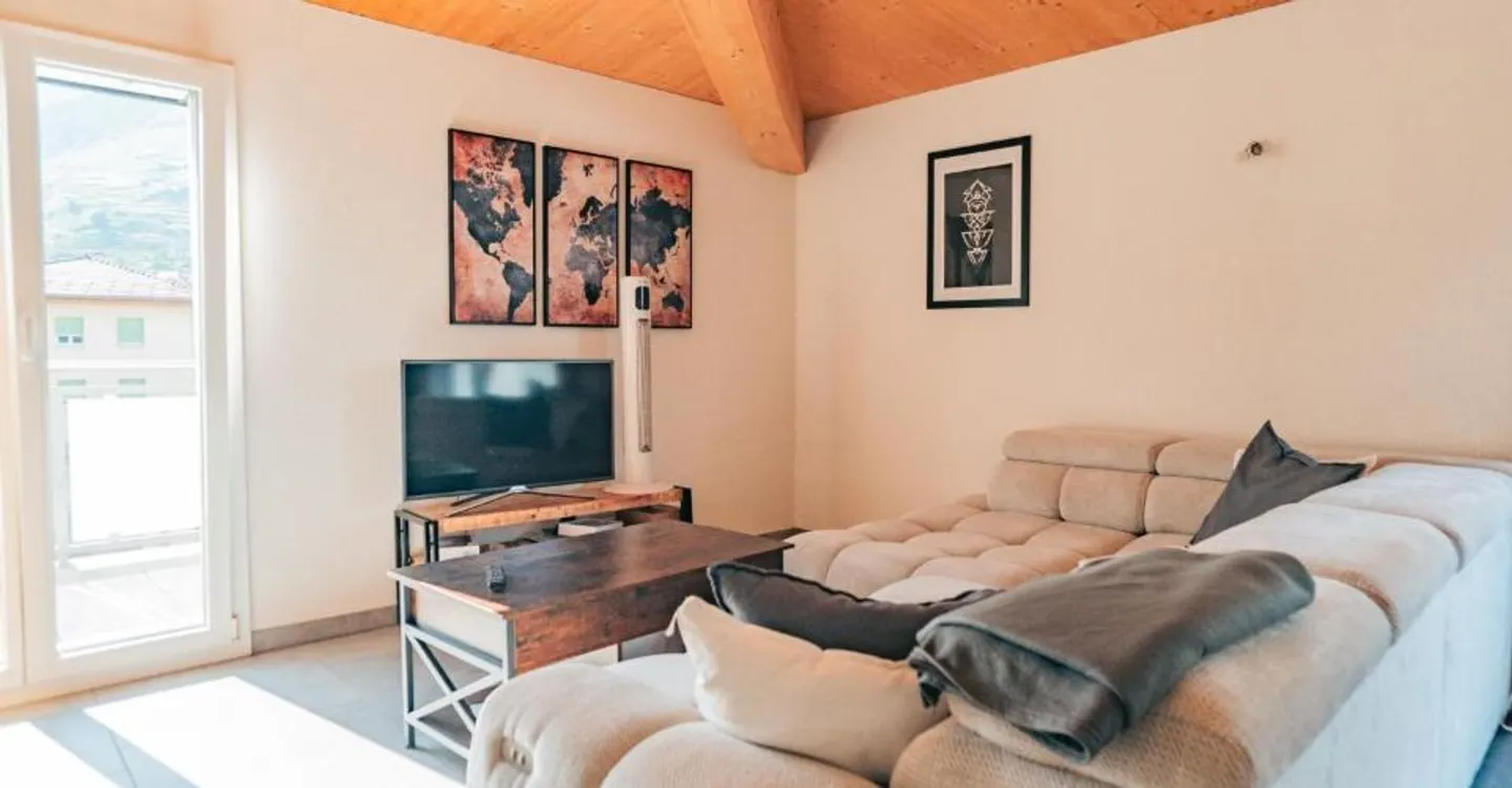 Charmant Appartement en Attique à Fully - Photo 6 sur 12