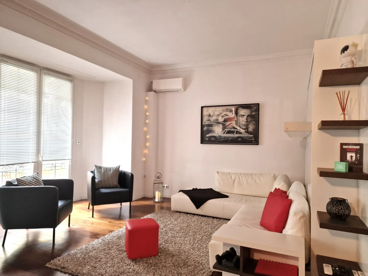 Exclusively: Beautiful Town Apartment, Plainpalais, off market - Photo 1 of 3