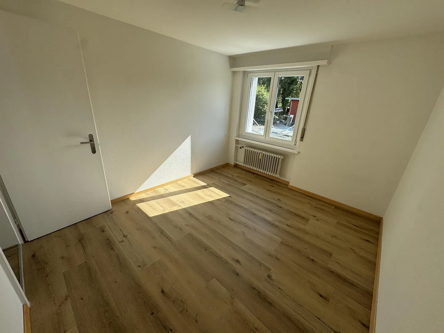 Appartamento 4 locali con balcone in posizione tranquilla - Foto 3 di 8