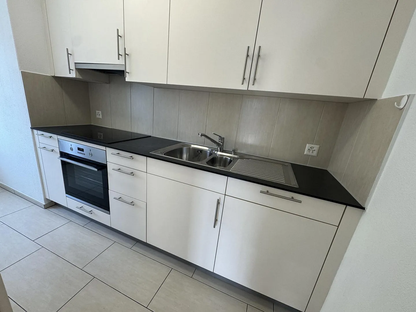 Appartamento 4 locali con balcone in posizione tranquilla - Foto 4 di 8