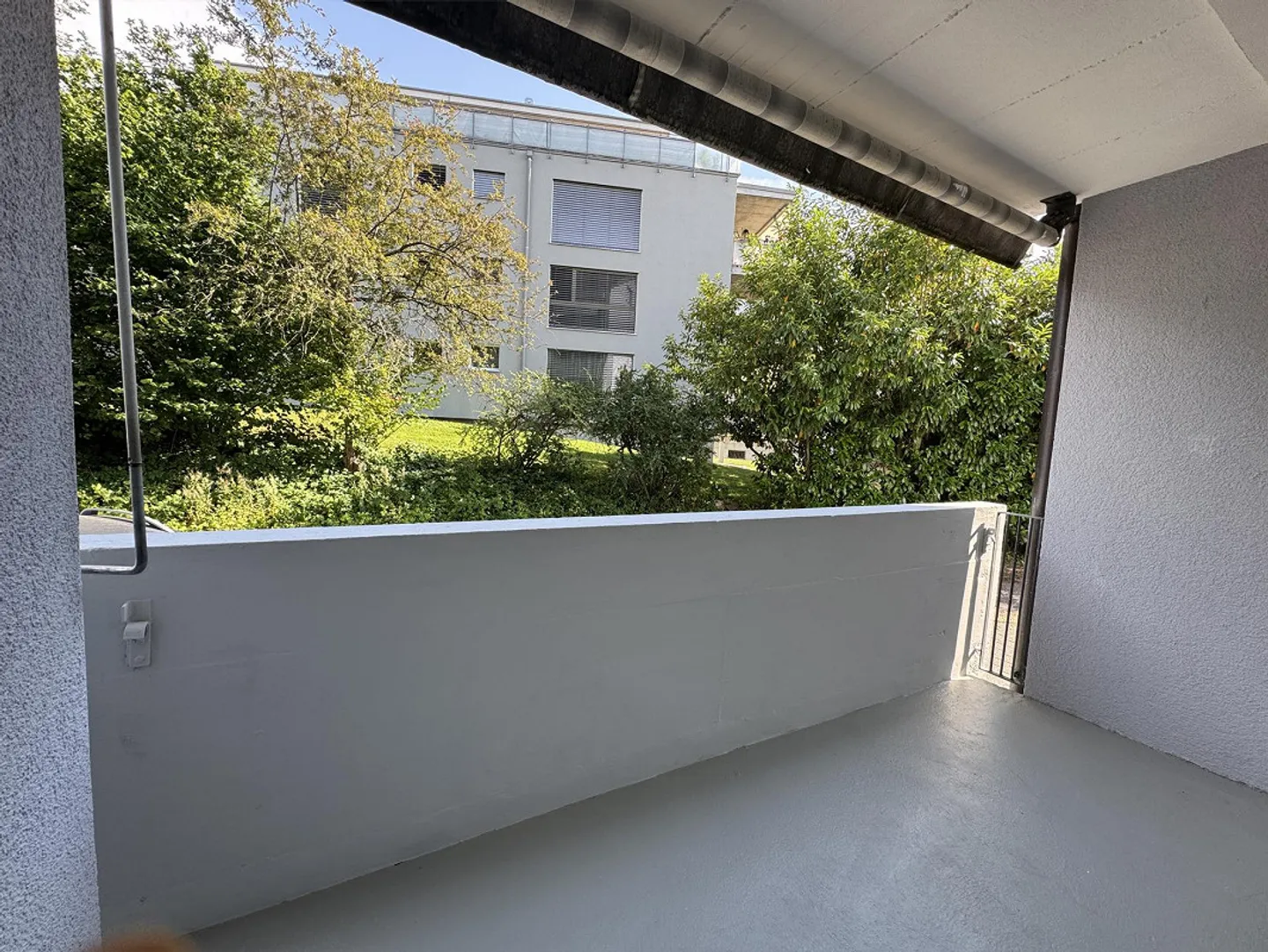 Appartamento 4 locali con balcone in posizione tranquilla - Foto 7 di 8