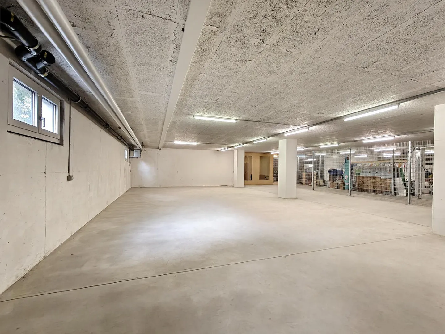 Grosszügige und trockene Lagerräume - Foto 1 von 7