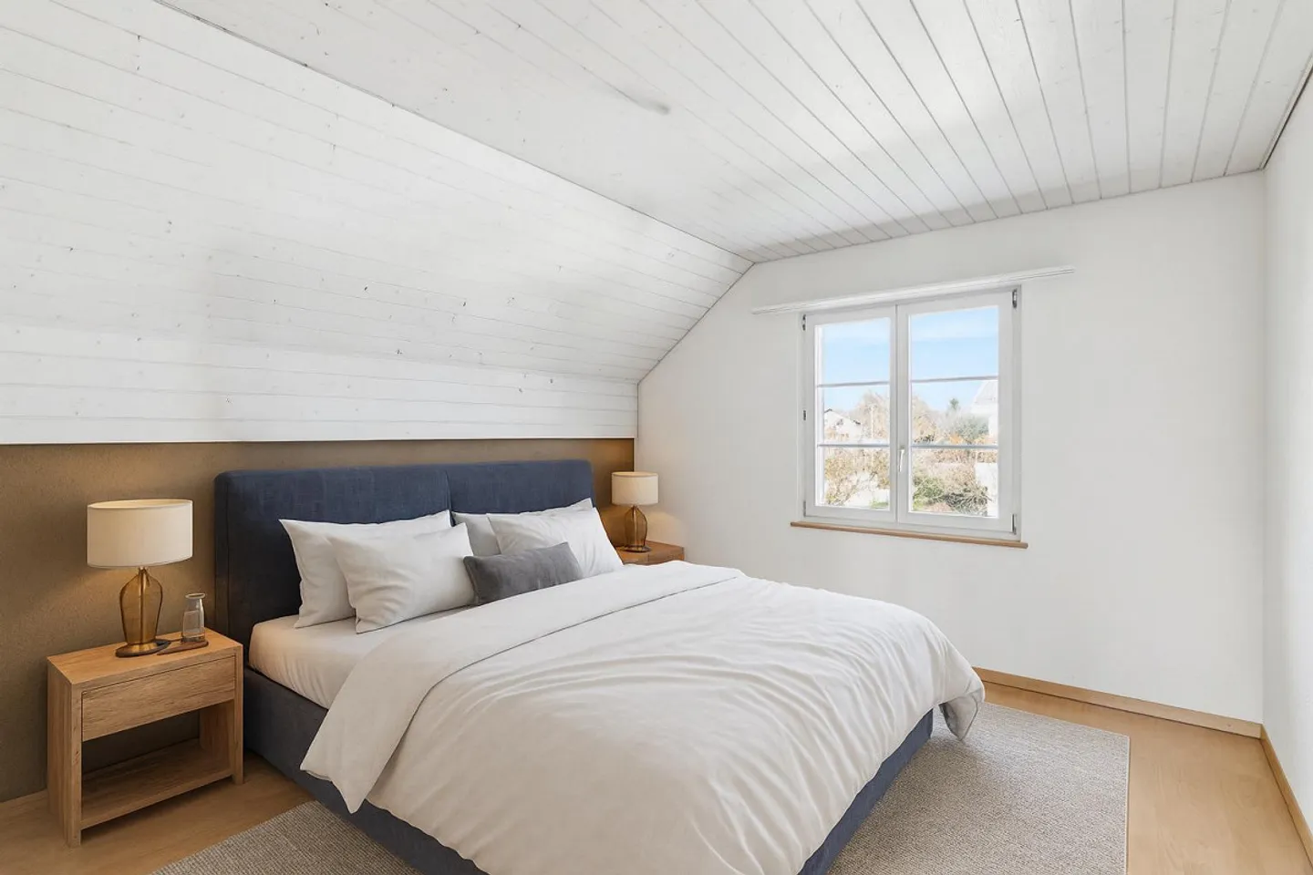 Charming Property with Plenty of Space - Photo 3 of 7