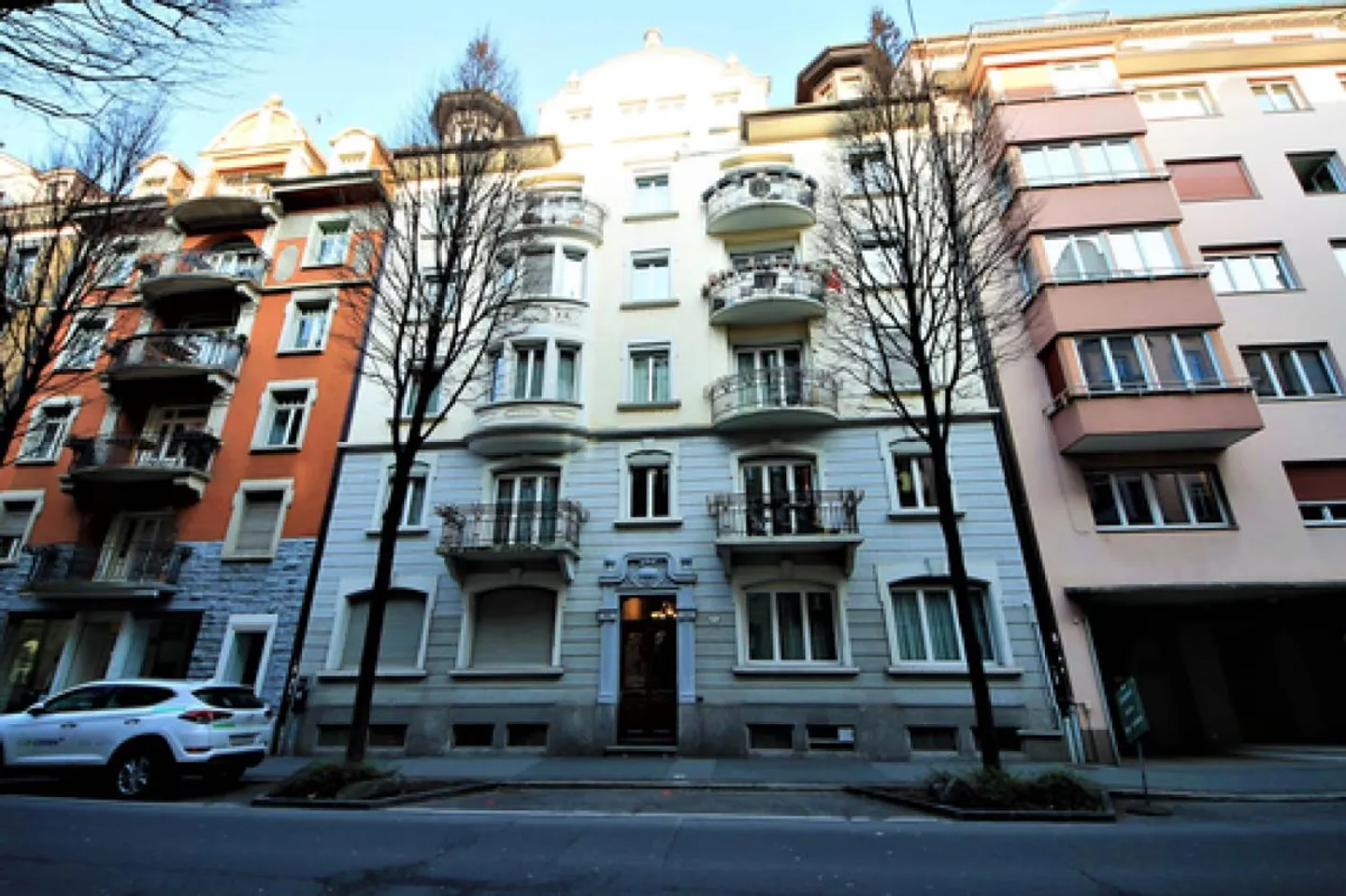 Le charme de l'ancien bâtiment rencontre le style de vie urbain - Photo 1 sur 6