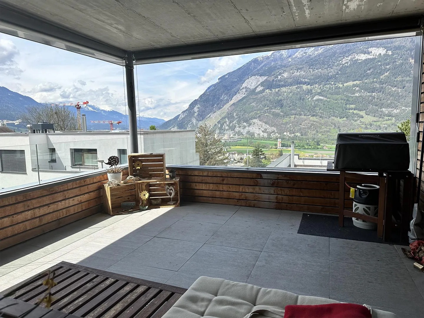 Appartement lumineux dans un quartier calme près de Fürstenwald et des hôpitaux - Photo 1 sur 12