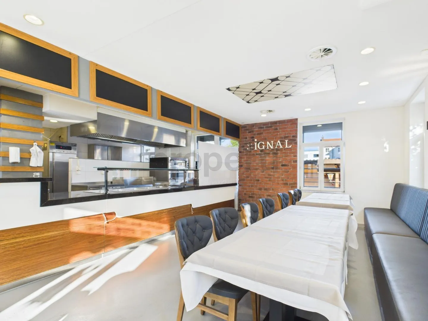 Opportunité unique : Restaurant au cœur de Wil à louer - Photo 2 sur 12