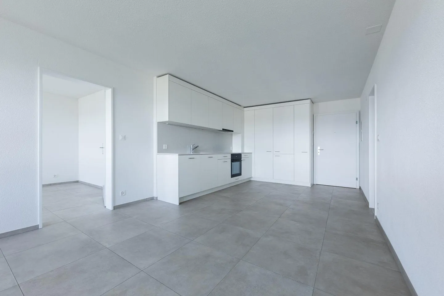 Modern 2.5-room apartment for rent in Rotkreuz - Photo 3 of 7