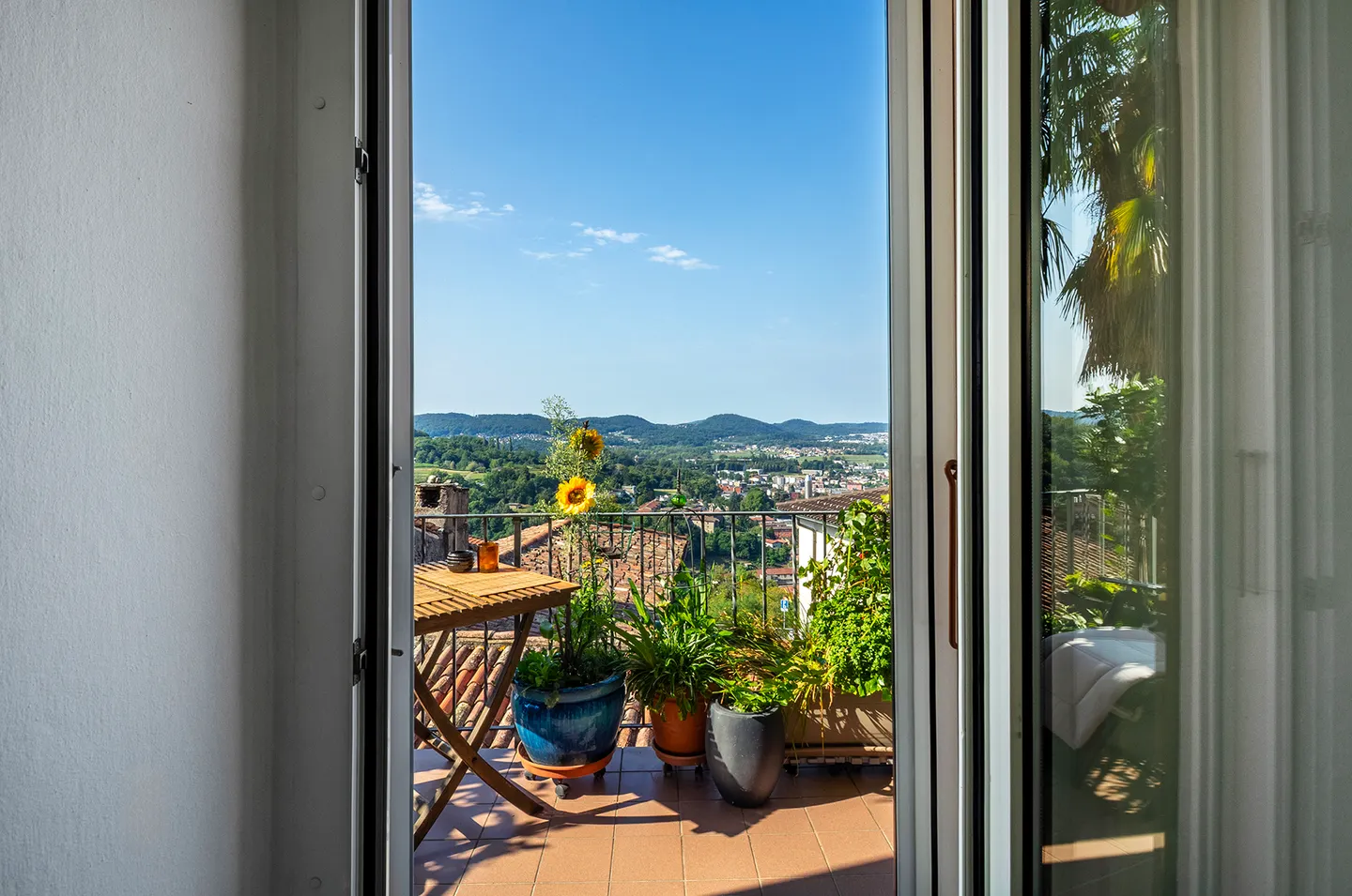 Maison panoramique : deux appartements et garage privé - Photo 7 sur 7