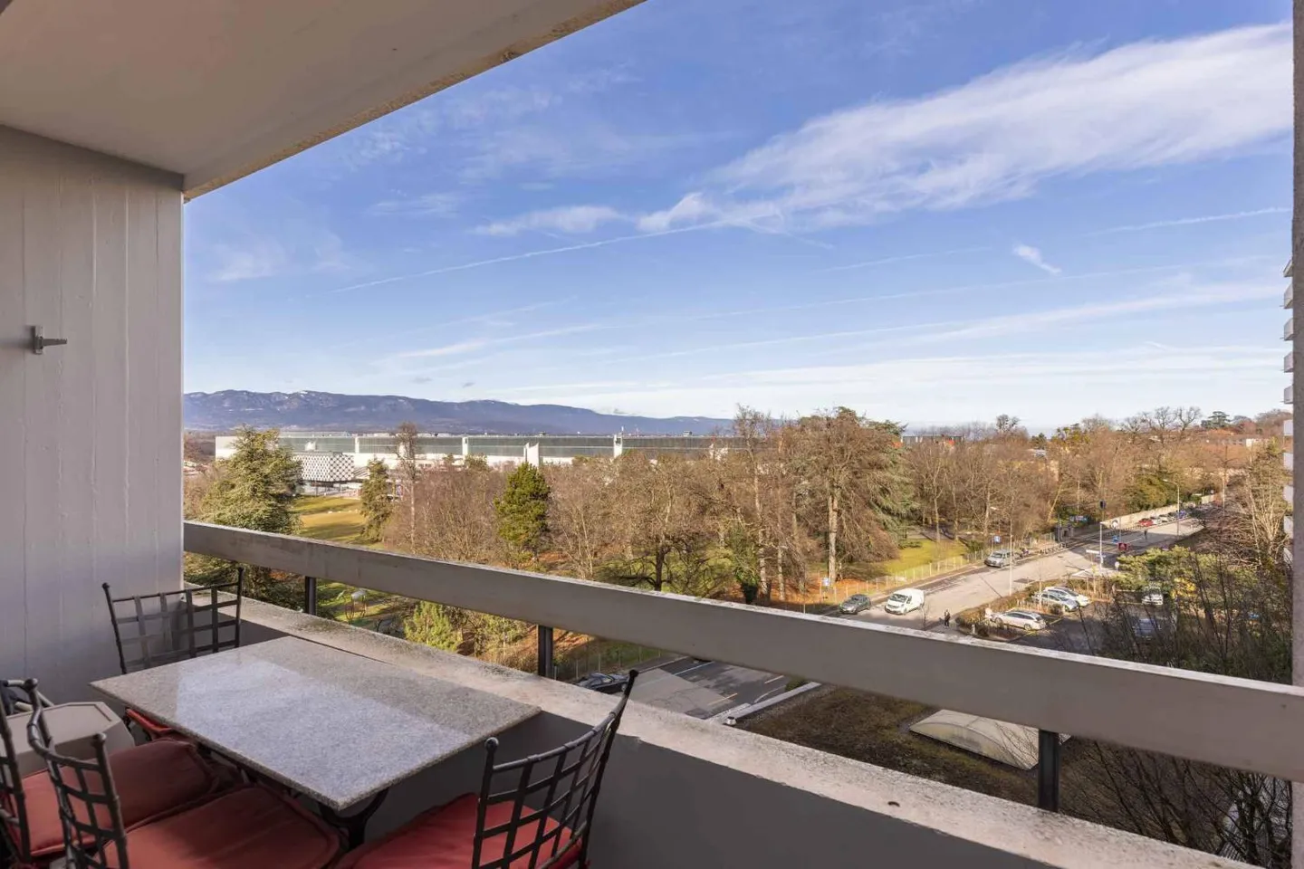 Incantevoli 4.5 stanze con balcone a Grand-Saconnex - Foto 4 di 13