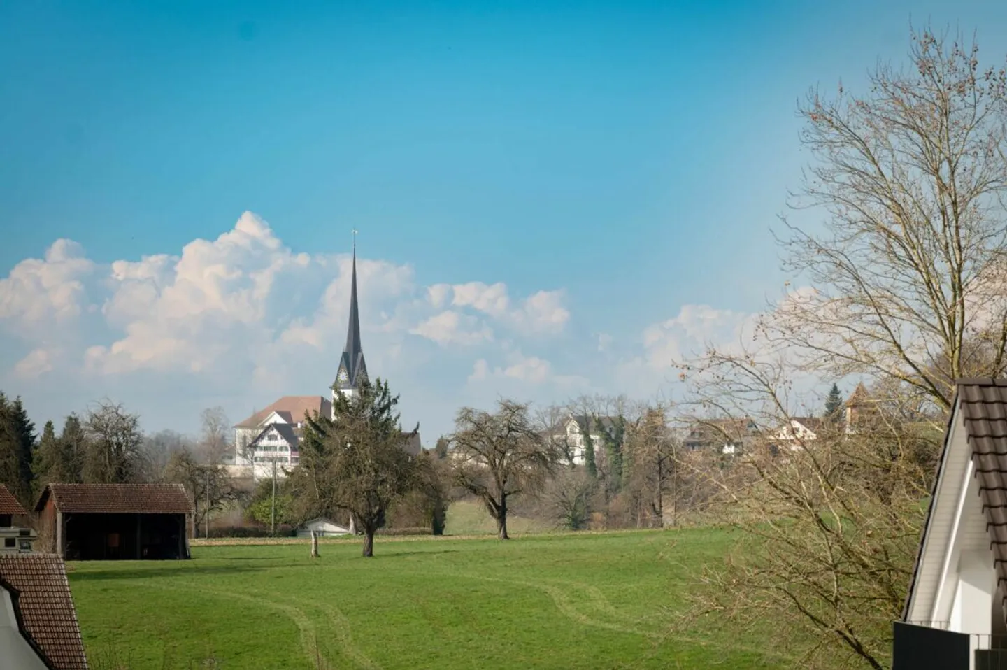 LE DÉBUT DE LA CONSTRUCTION EST EFFECTIF ! «Dorf Ottikon» : Espace et choix de logements dans un ensemble unique - Photo 12 sur 12