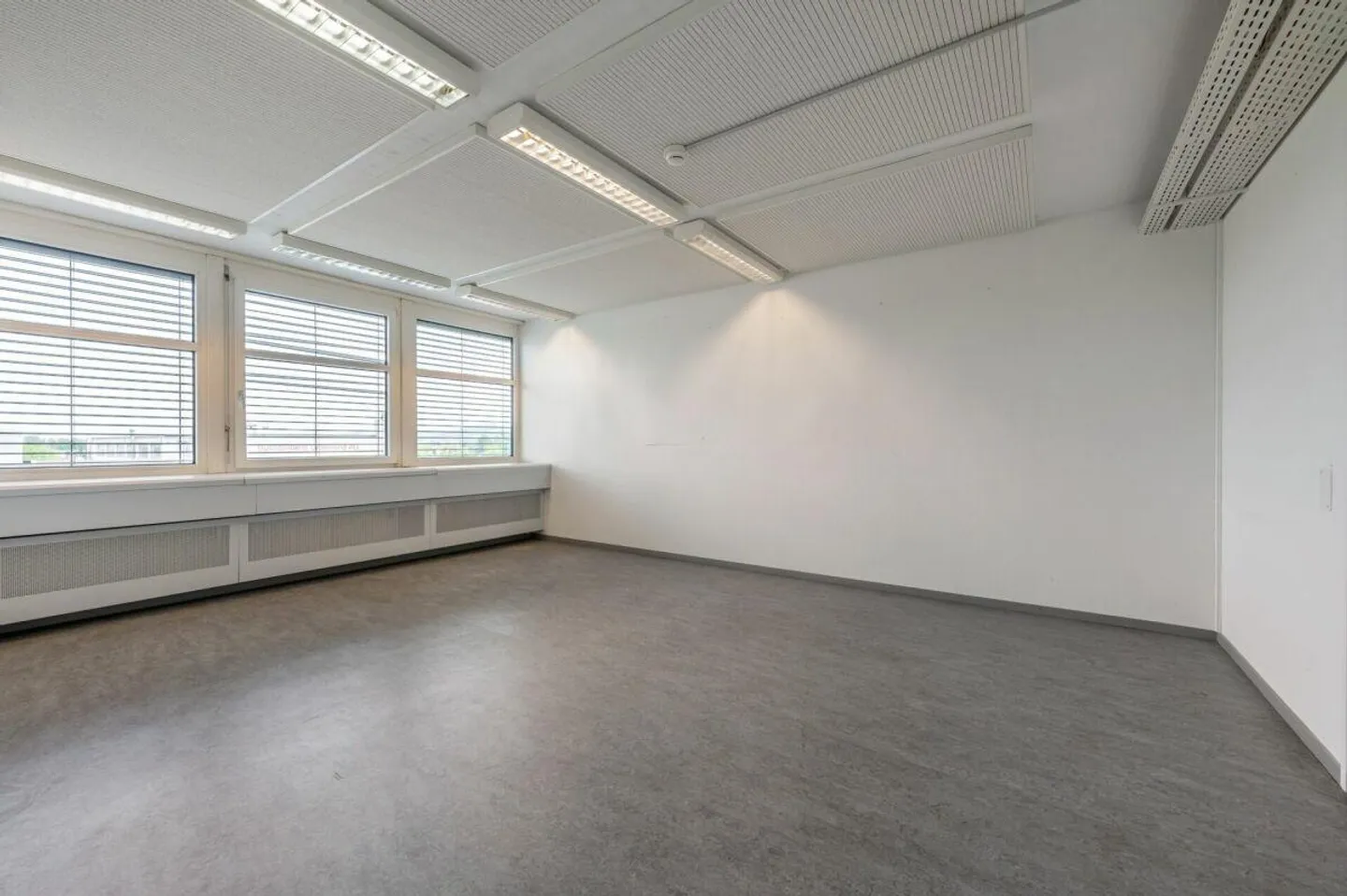 Geräumige Bürofläche in Reinach - Foto 6 von 9