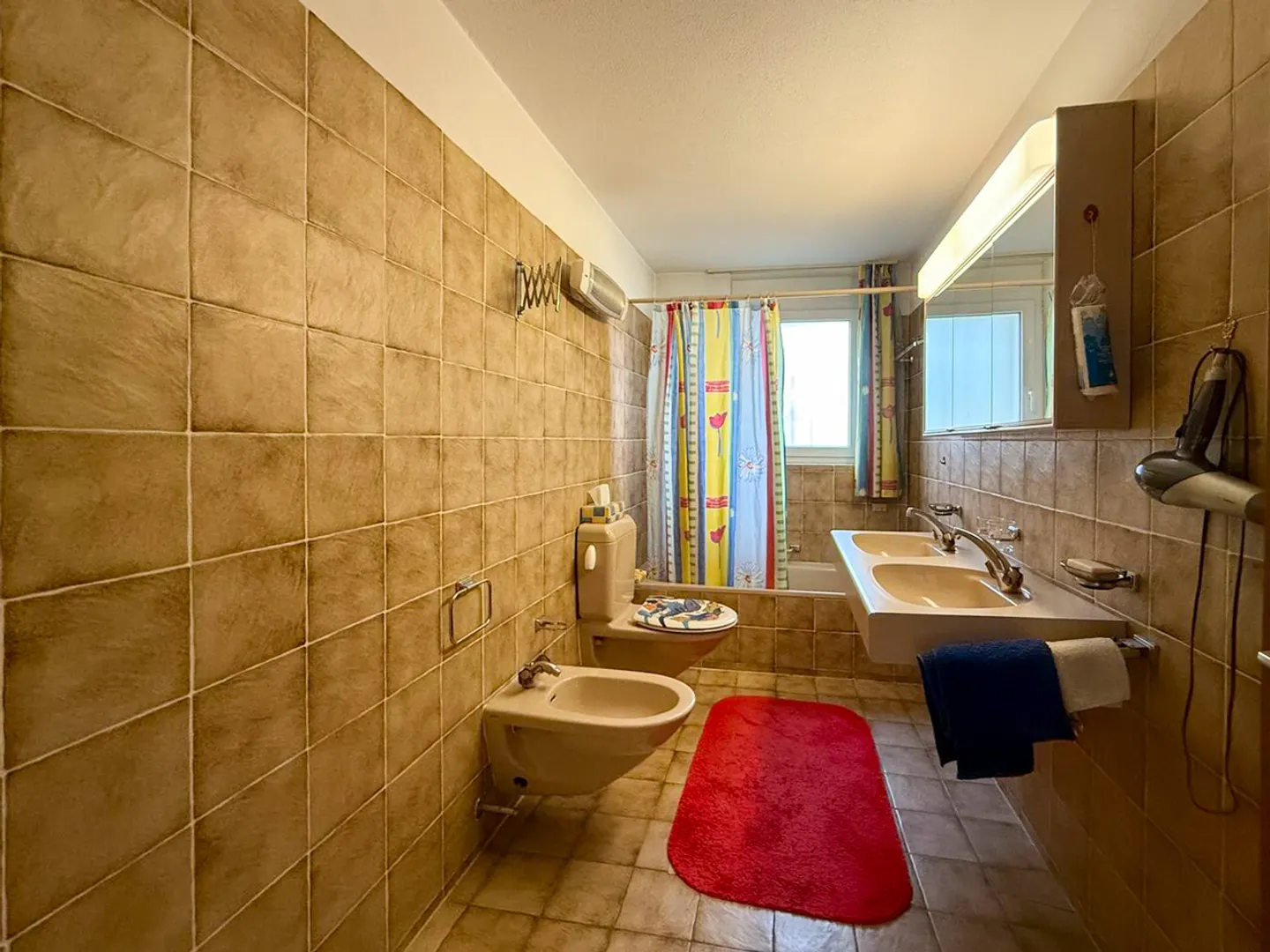 Geräumiges Familienhaus in Ruhiger Lage - Foto 7 von 14
