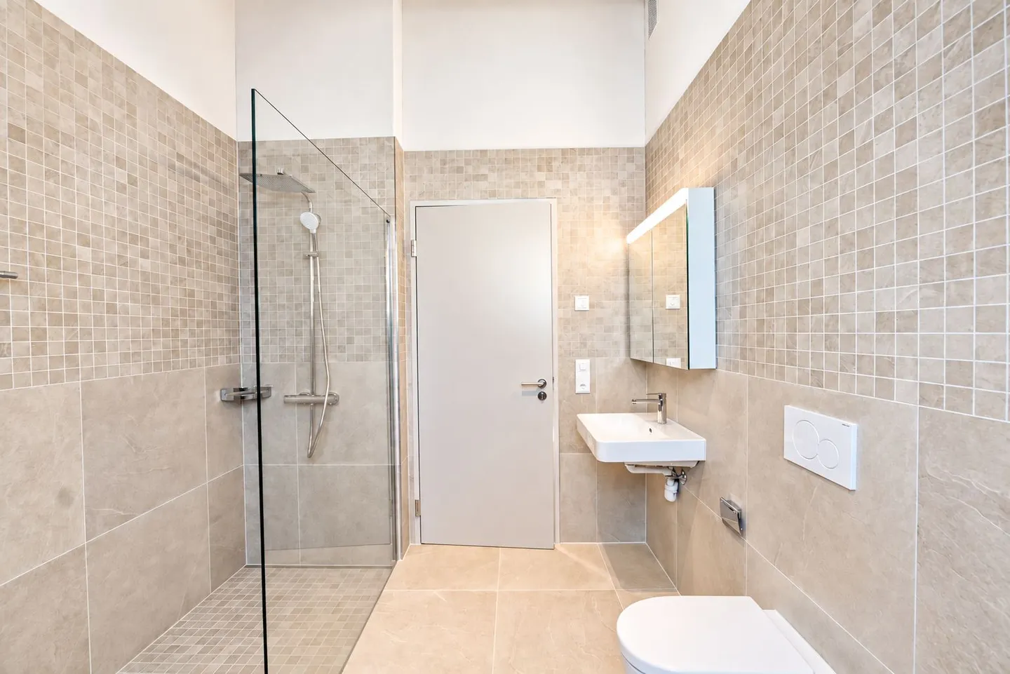 Geräumige Maisonette in Russikon - Foto 6 von 18