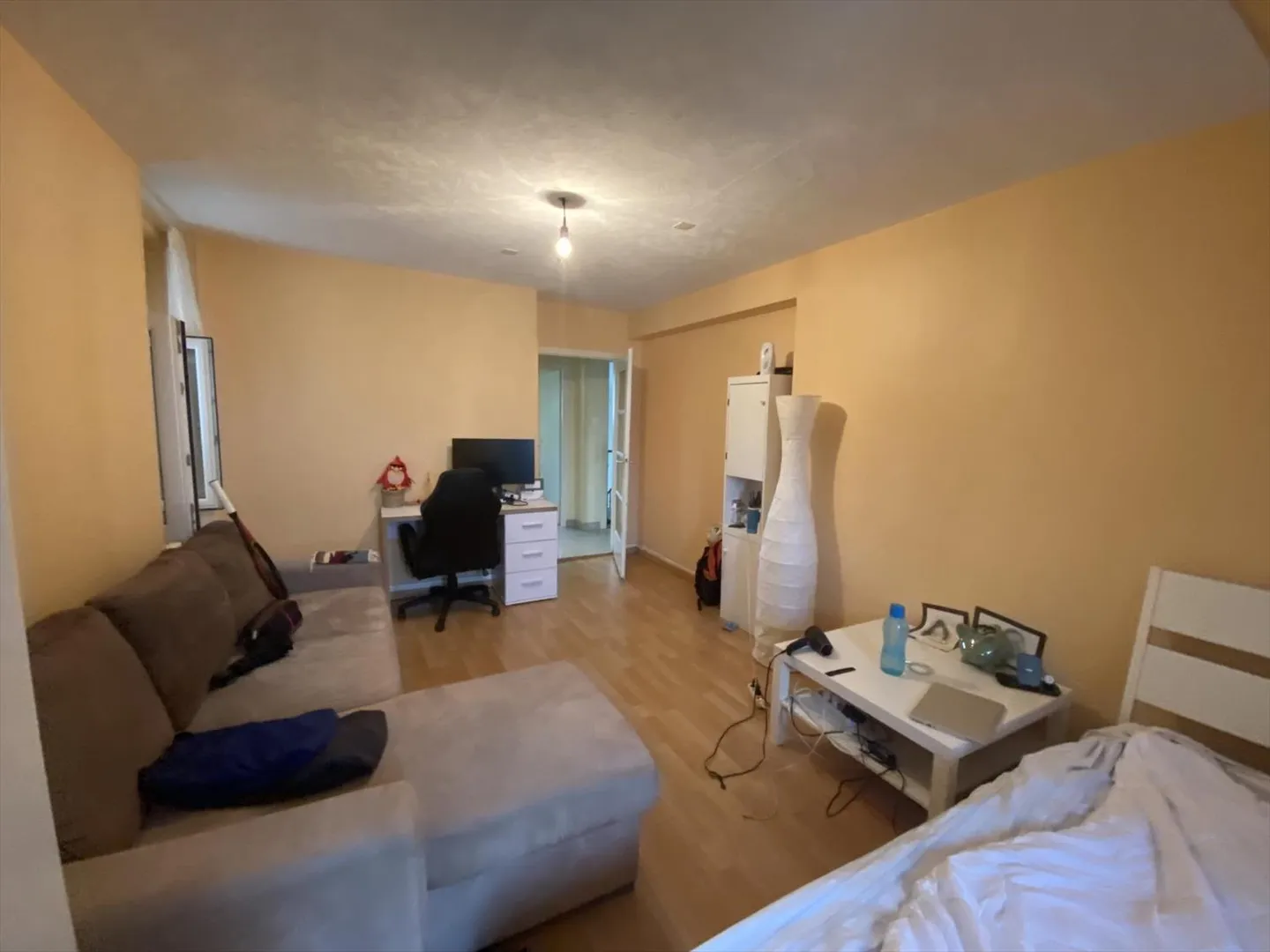 Penthouse for rent - Photo 2 of 5