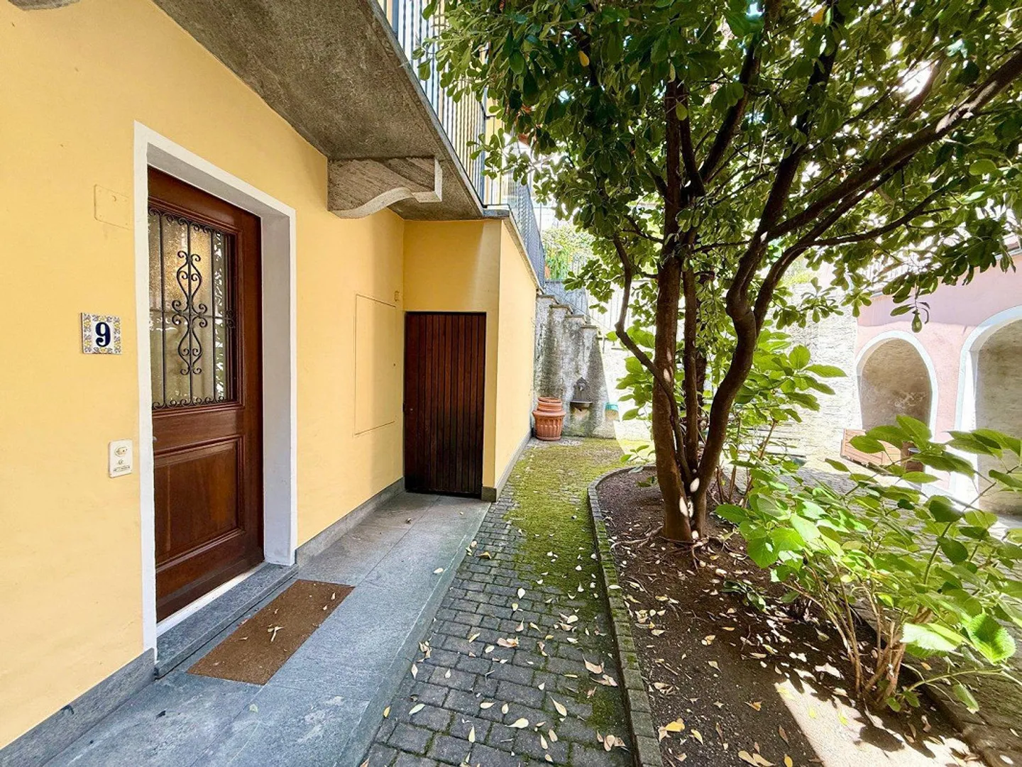 Oase in der Altstadt von Locarno - Foto 4 von 24