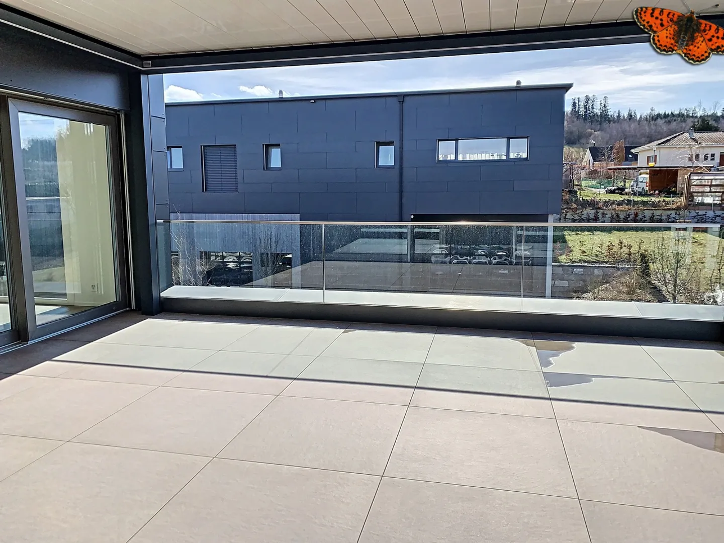GERÄUMIGE 4½ ZIMMER - MODERN - Foto 12 von 13