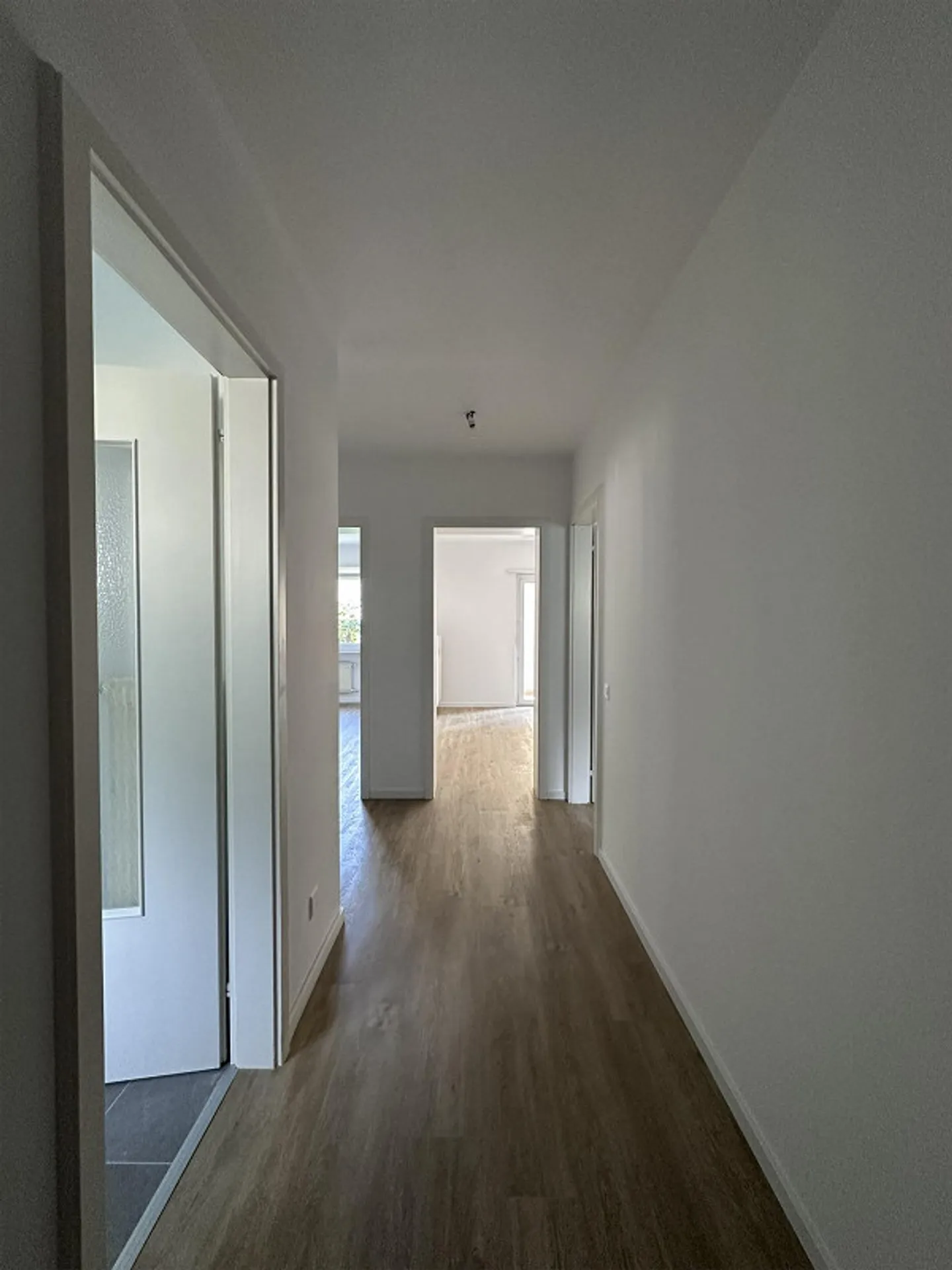 3.5 Zimmer komplett renoviert in Tenero - Foto 4 von 14