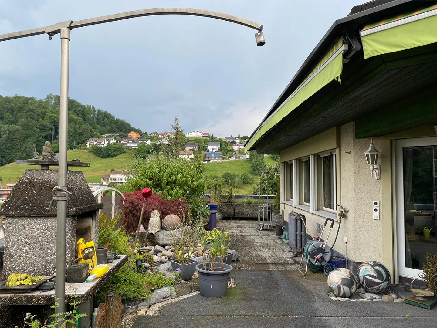 Grosszügige 4½-Zi-Wohnung mit spektakulärem Weitblick bis zum Bodensee - Foto 4 von 9
