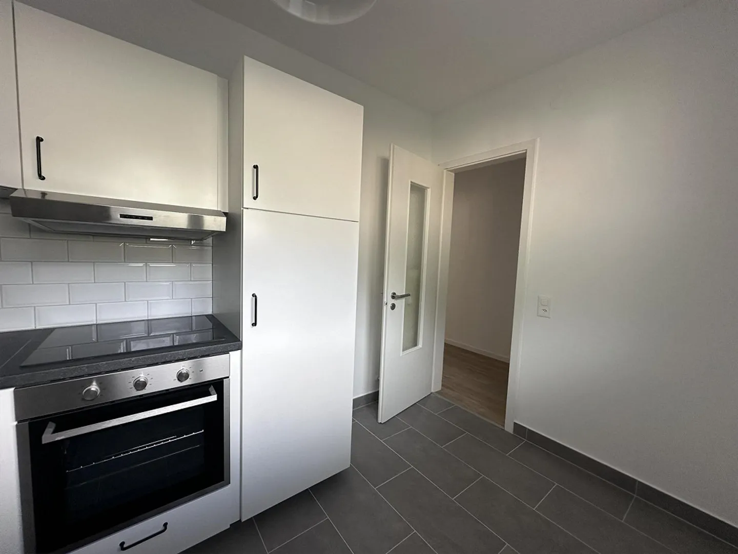3.5 Zimmer komplett renoviert in Tenero - Foto 8 von 14