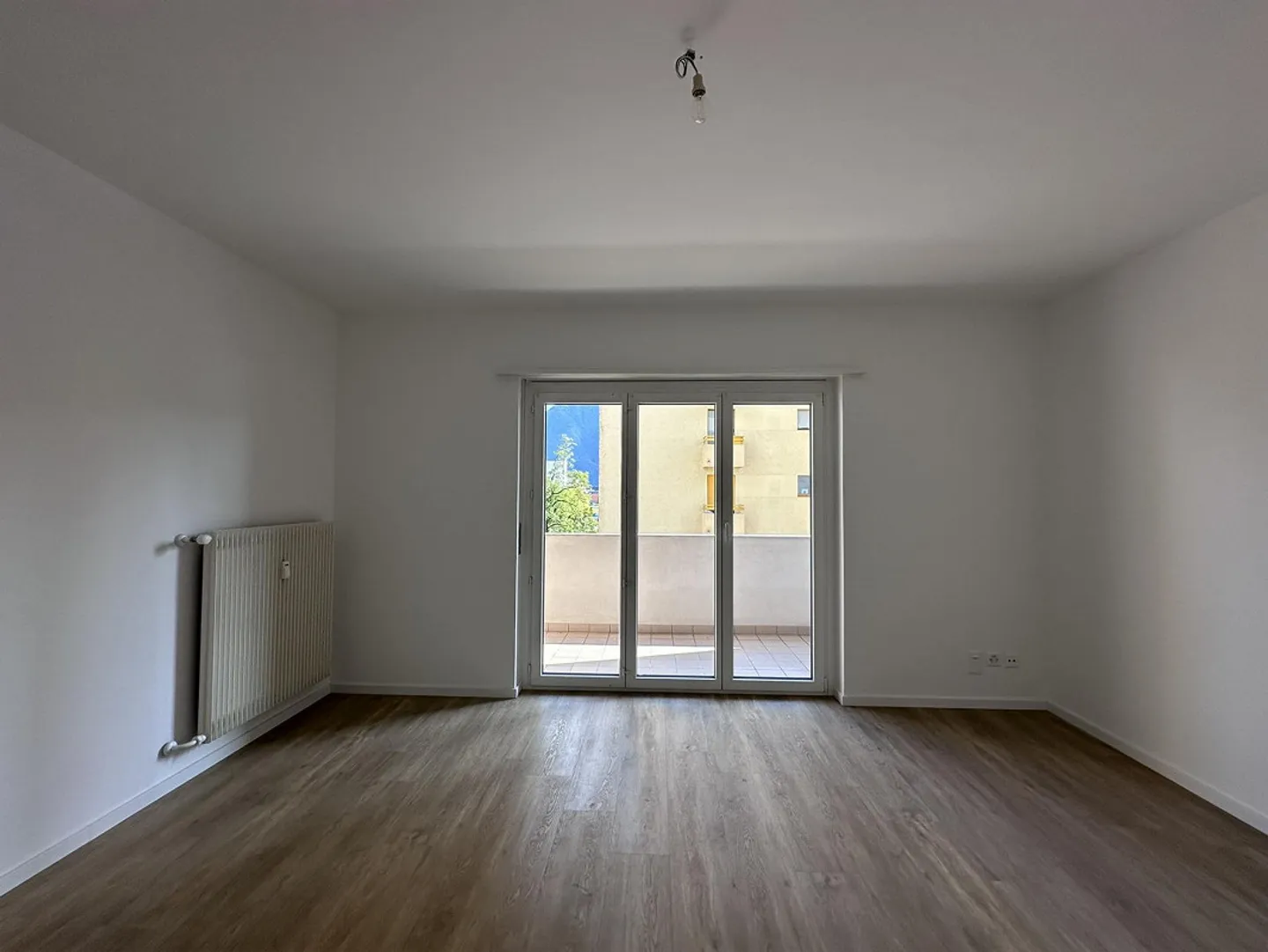 3.5 Zimmer komplett renoviert in Tenero - Foto 9 von 14