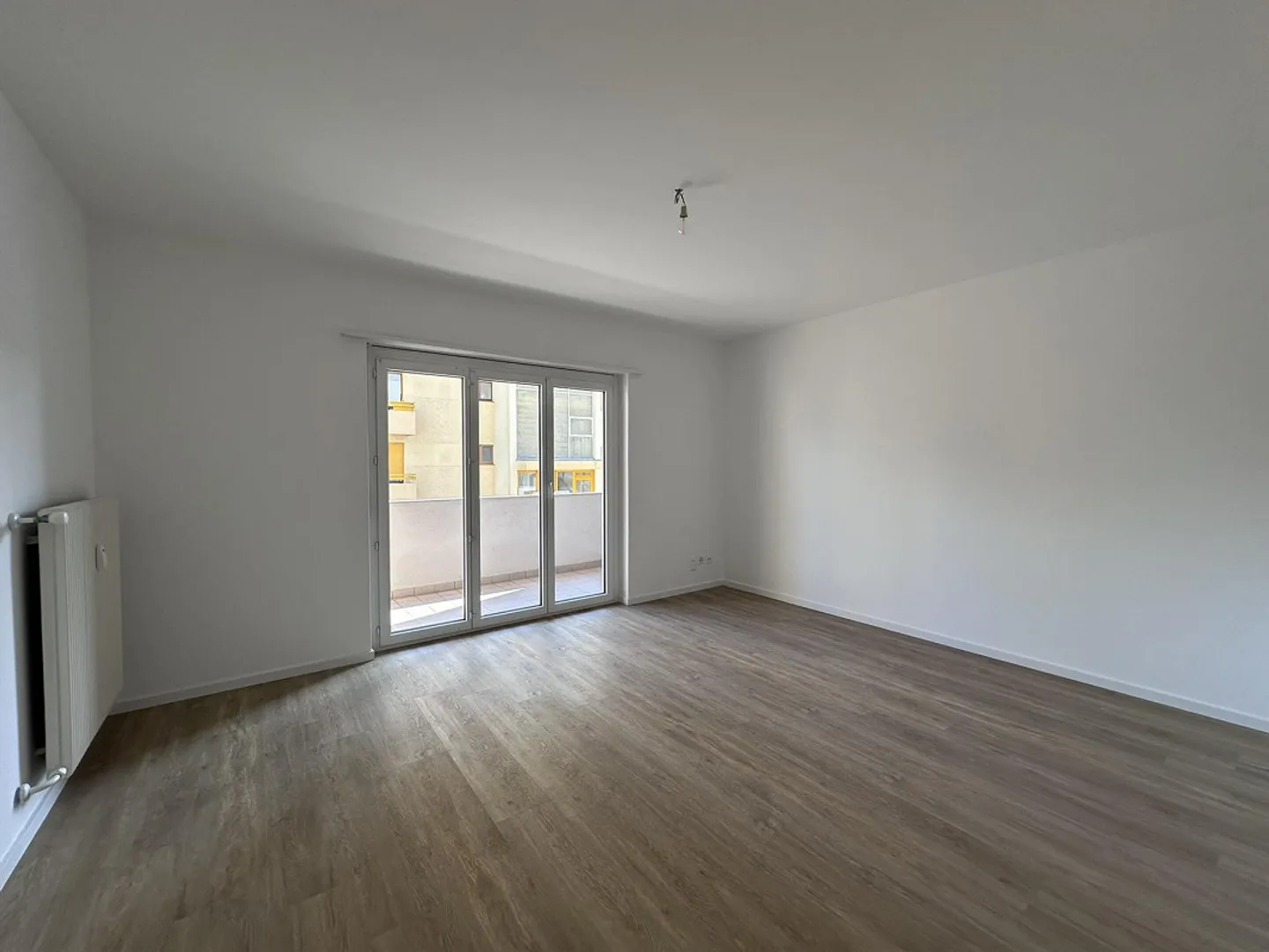 3.5 Zimmer komplett renoviert in Tenero - Foto 10 von 14