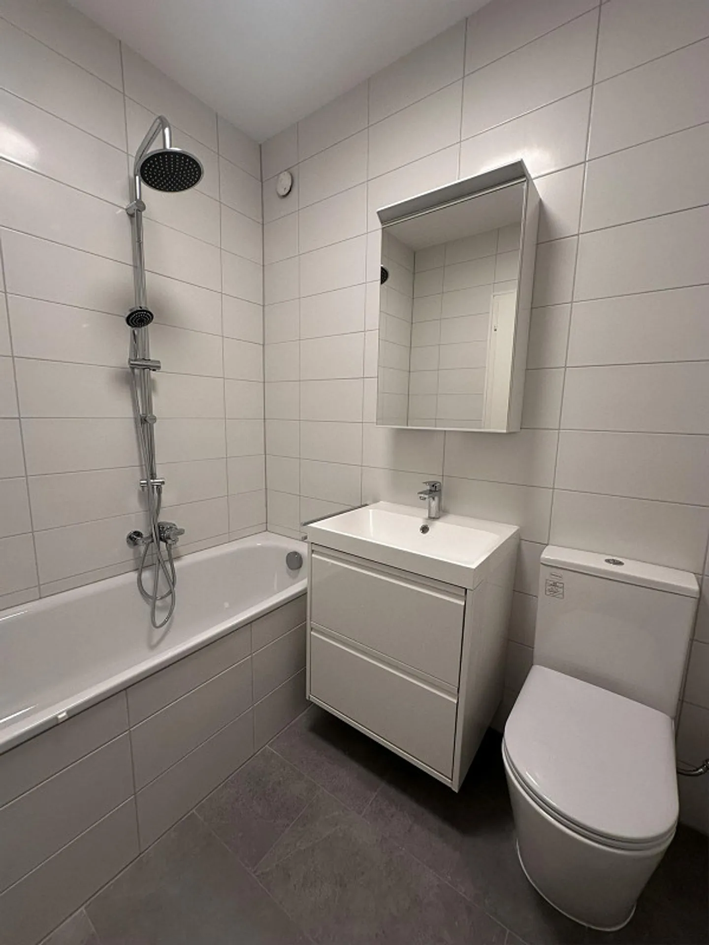 3.5 Zimmer komplett renoviert in Tenero - Foto 12 von 14