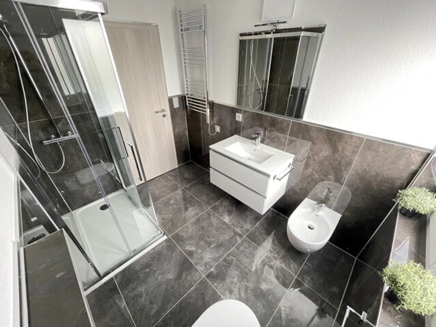 Apartment for rent - Photo 6 of 8