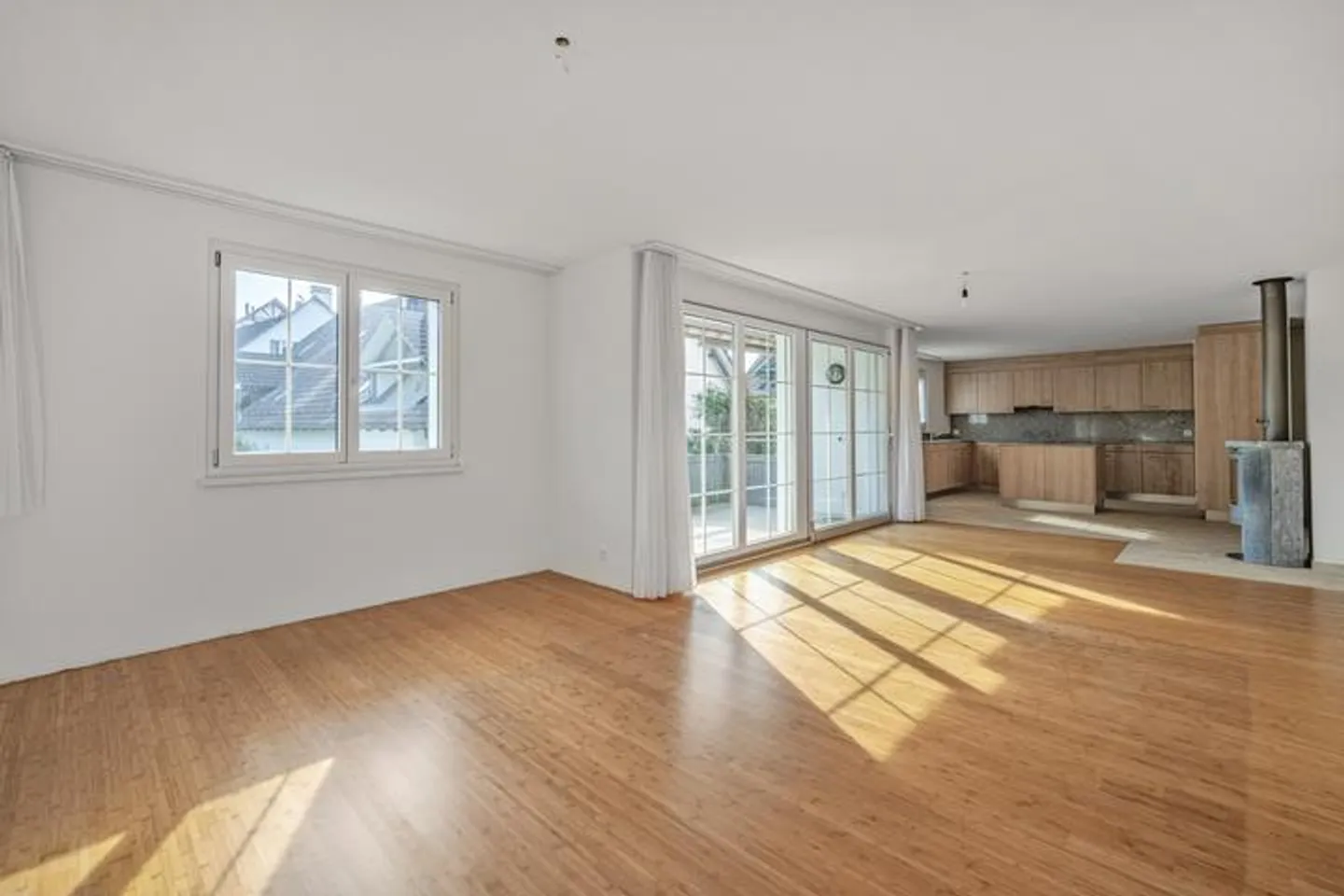 GEPFLEGTES WOHNEN IM ZÜRCHER UNTERLAND - Foto 4 von 9