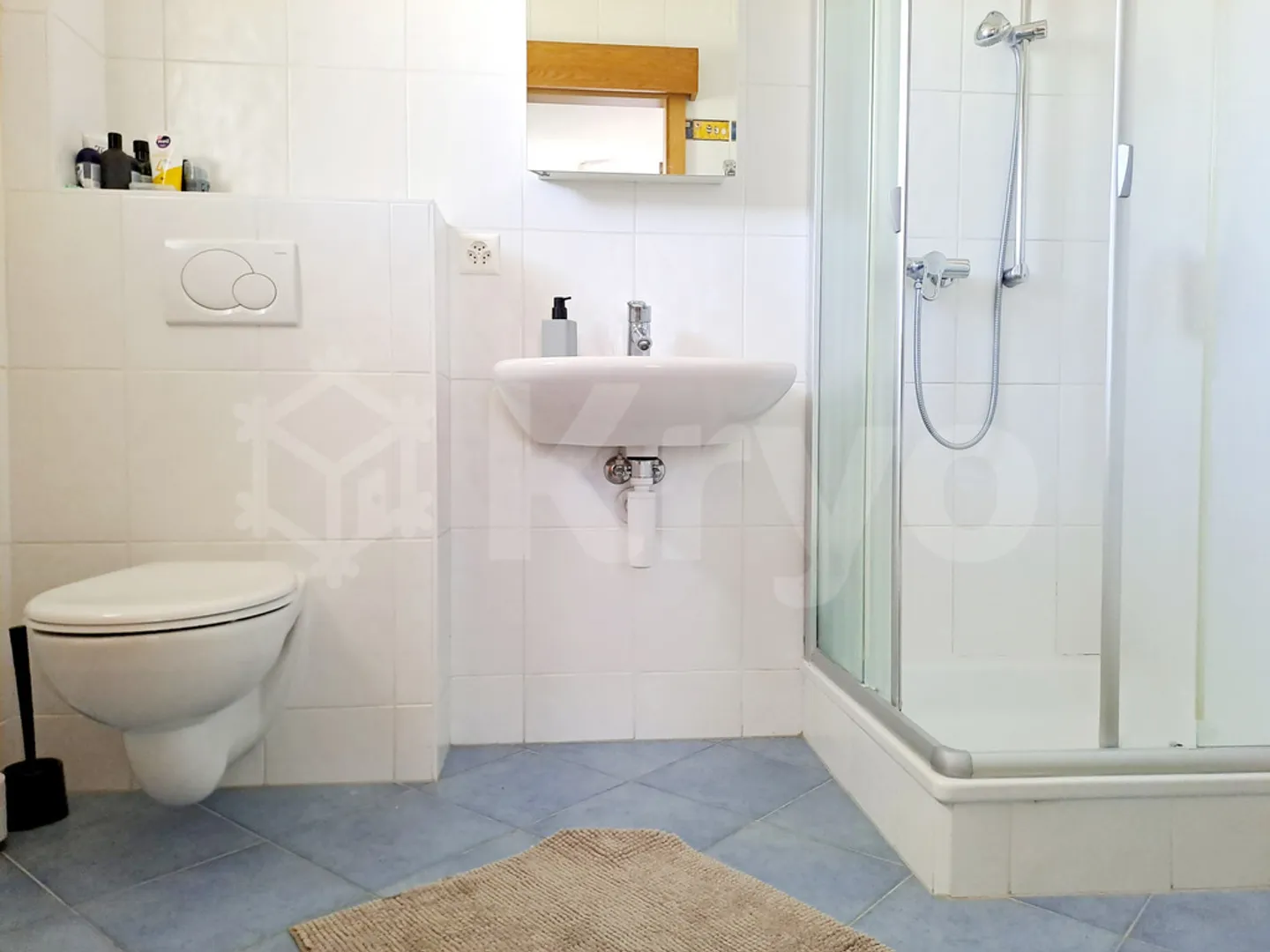 FONTAINE 234, Maison contiguë de 160 m2 avec terrasse et jardin  - Foto 4 von 12