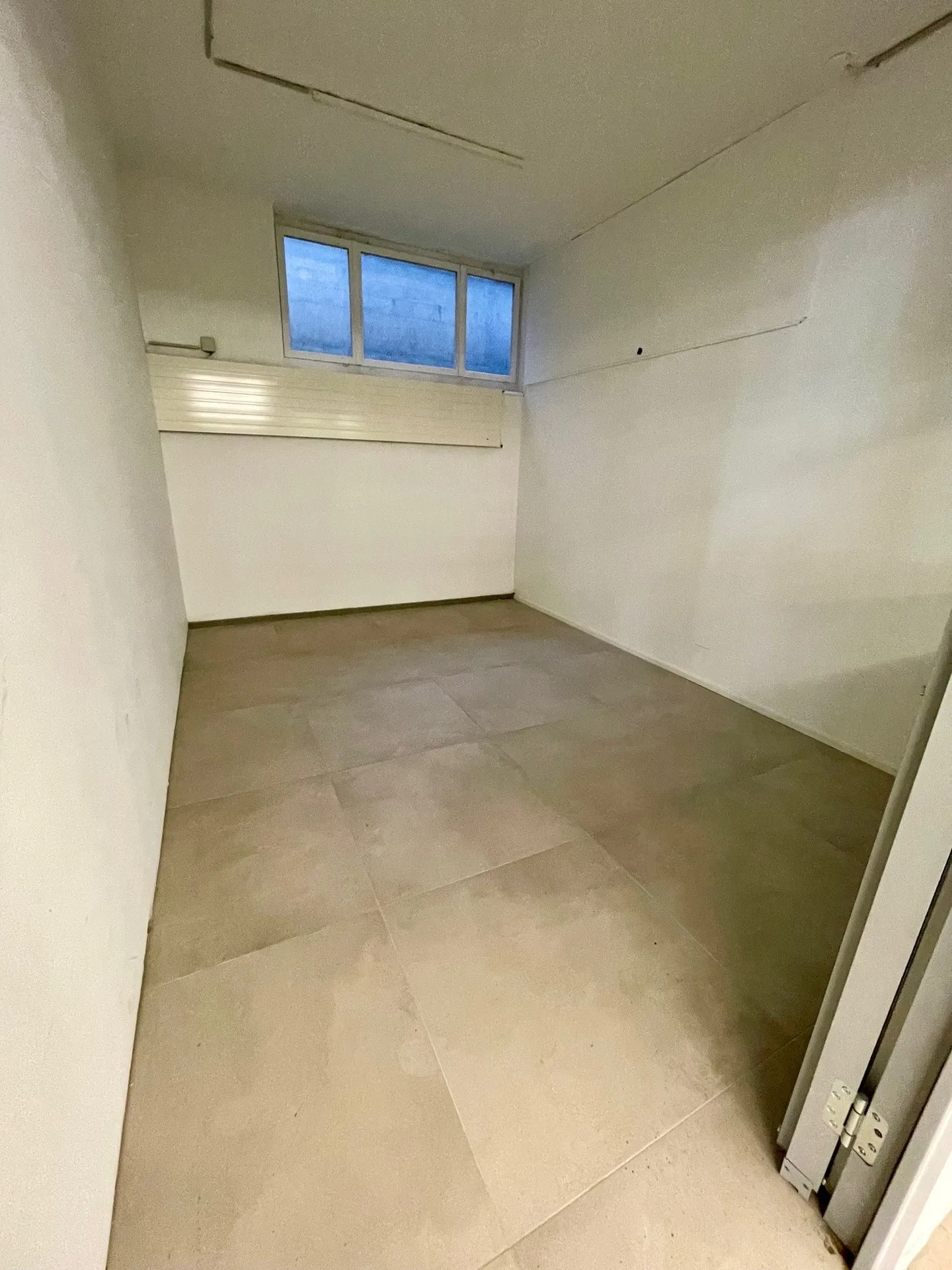 Spazio commerciale attraente con infrastruttura di alto livello a Schöftland - Foto 11 di 14