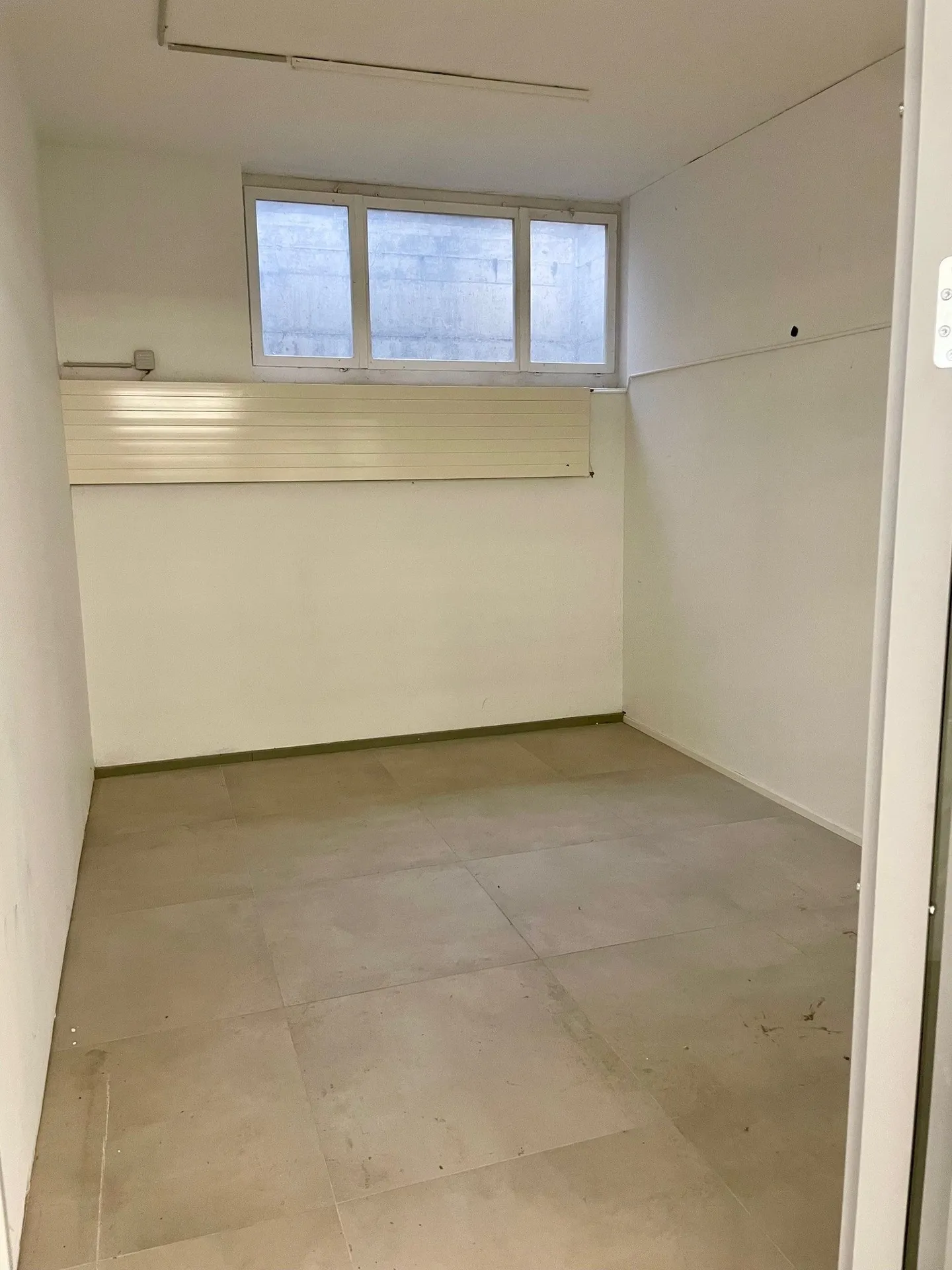 Spazio commerciale attraente con infrastruttura di alto livello a Schöftland - Foto 10 di 14