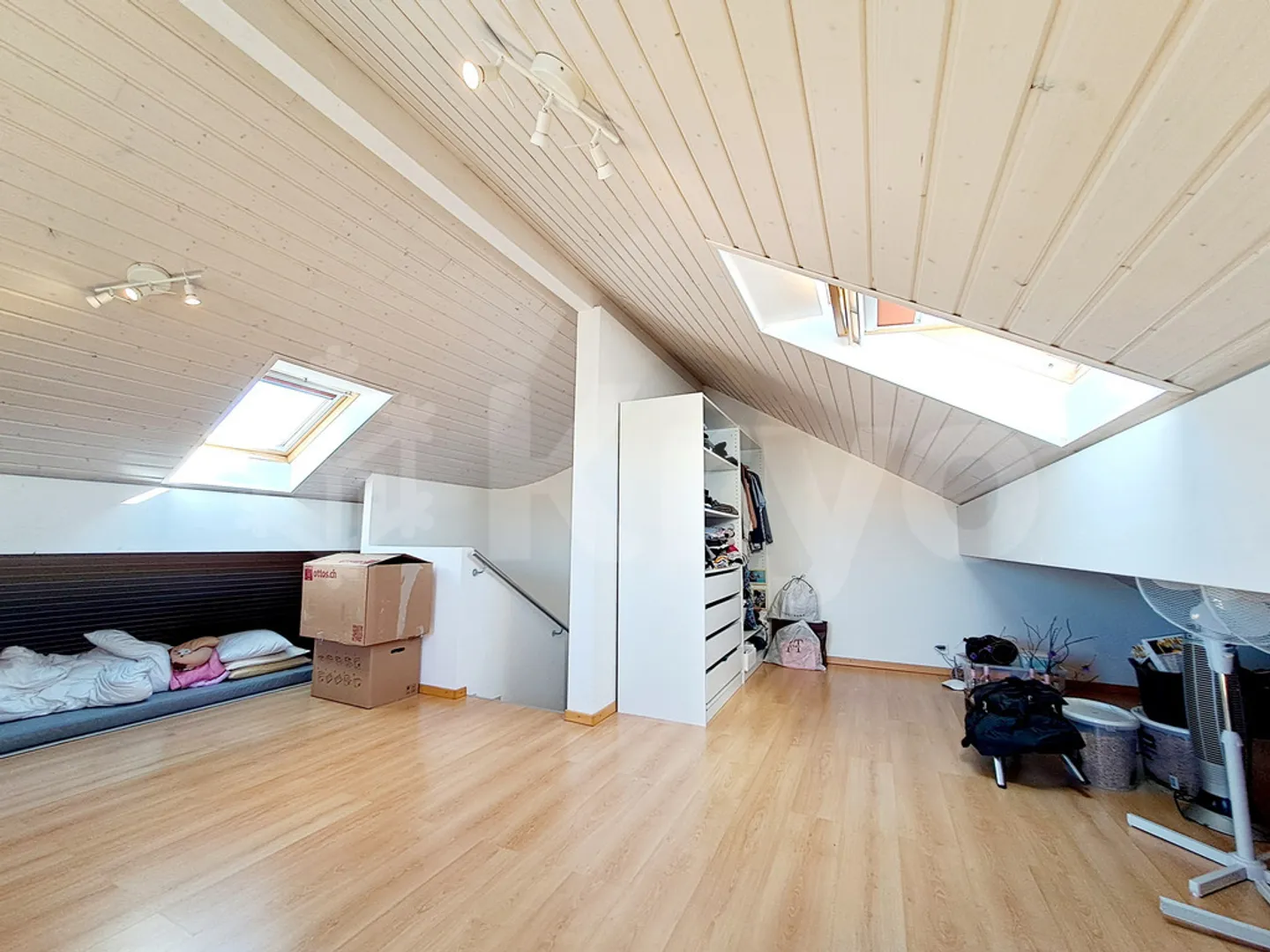FONTAINE 234, Maison contiguë de 160 m2 avec terrasse et jardin  - Foto 8 von 12