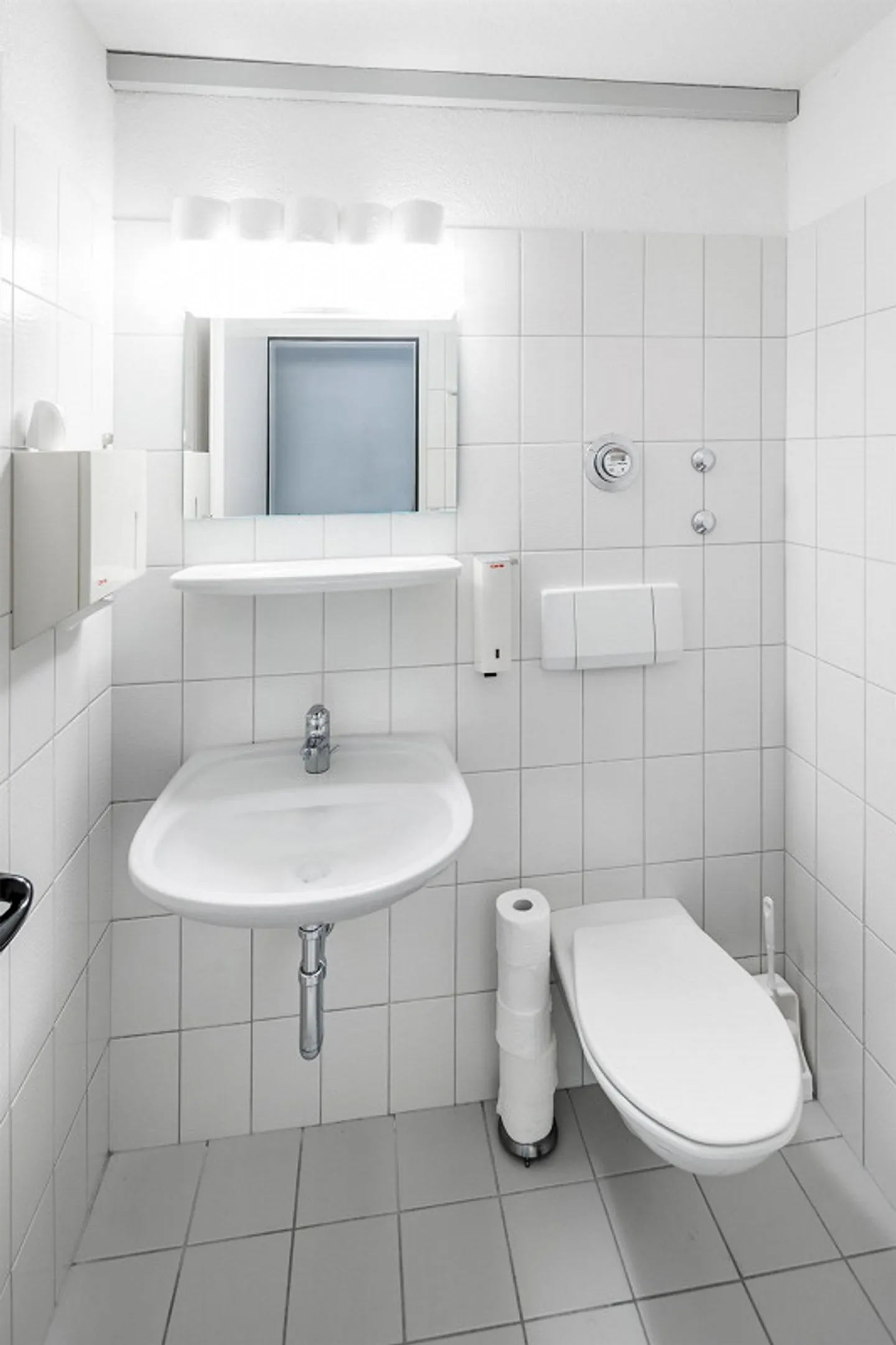 Your new office space is ready for occupancy! - Photo 6 of 6